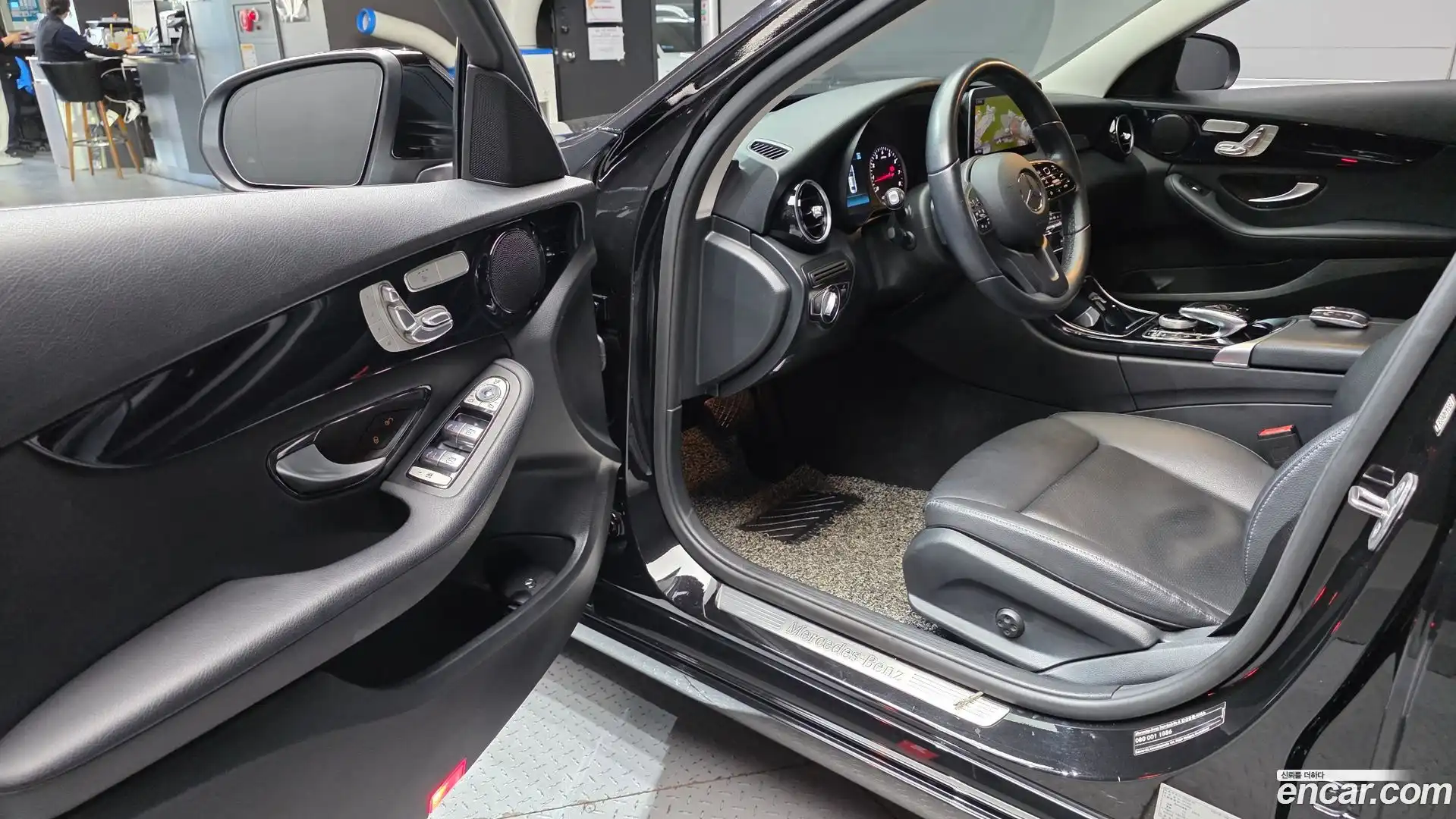 C-Class Mercedes-Benz 2019.11-INNER-010