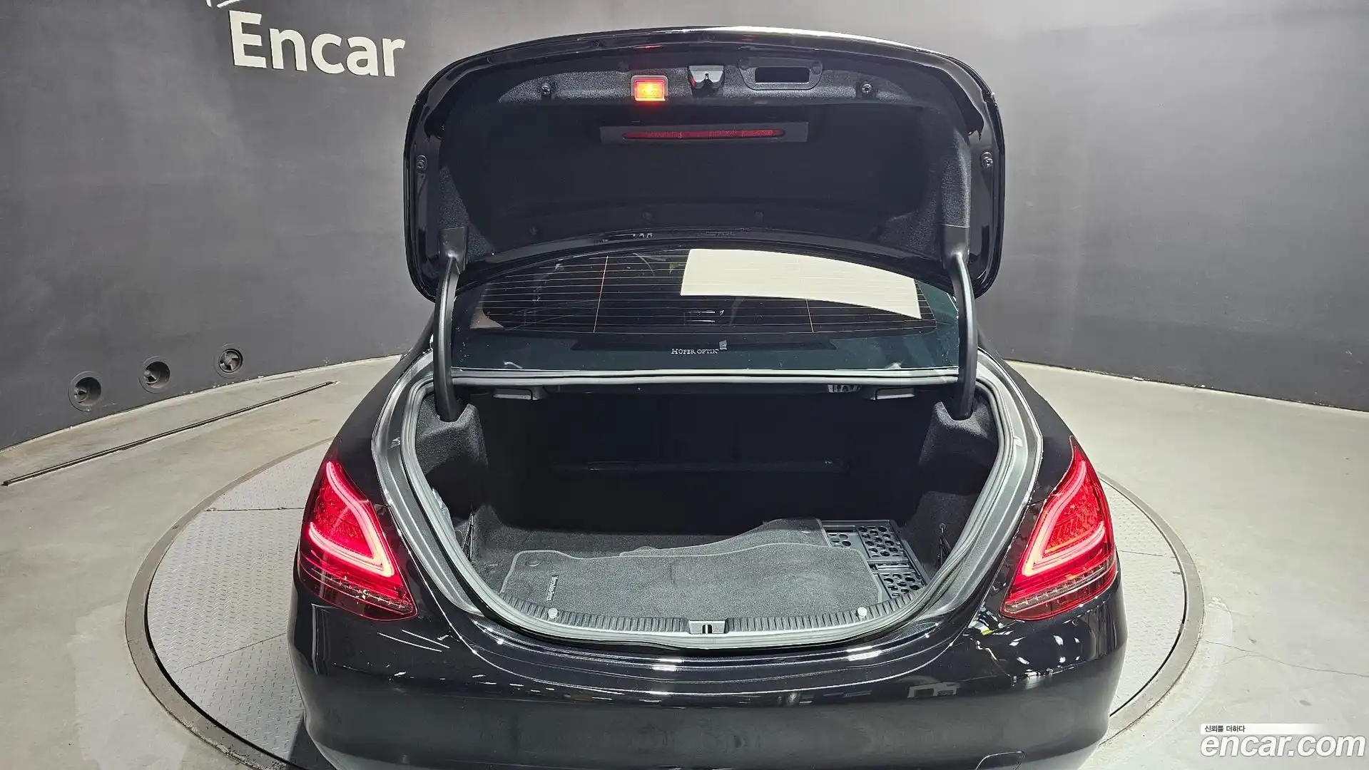 C-Class Mercedes-Benz 2019.11-OPTION-043