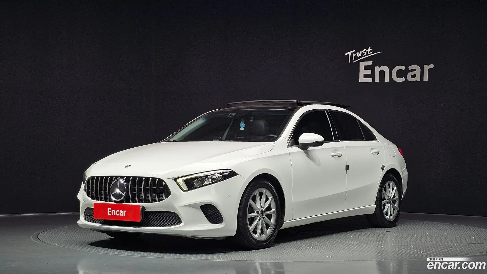 Main__Slider__Photo:A-Class Mercedes-Benz 2020.4-0