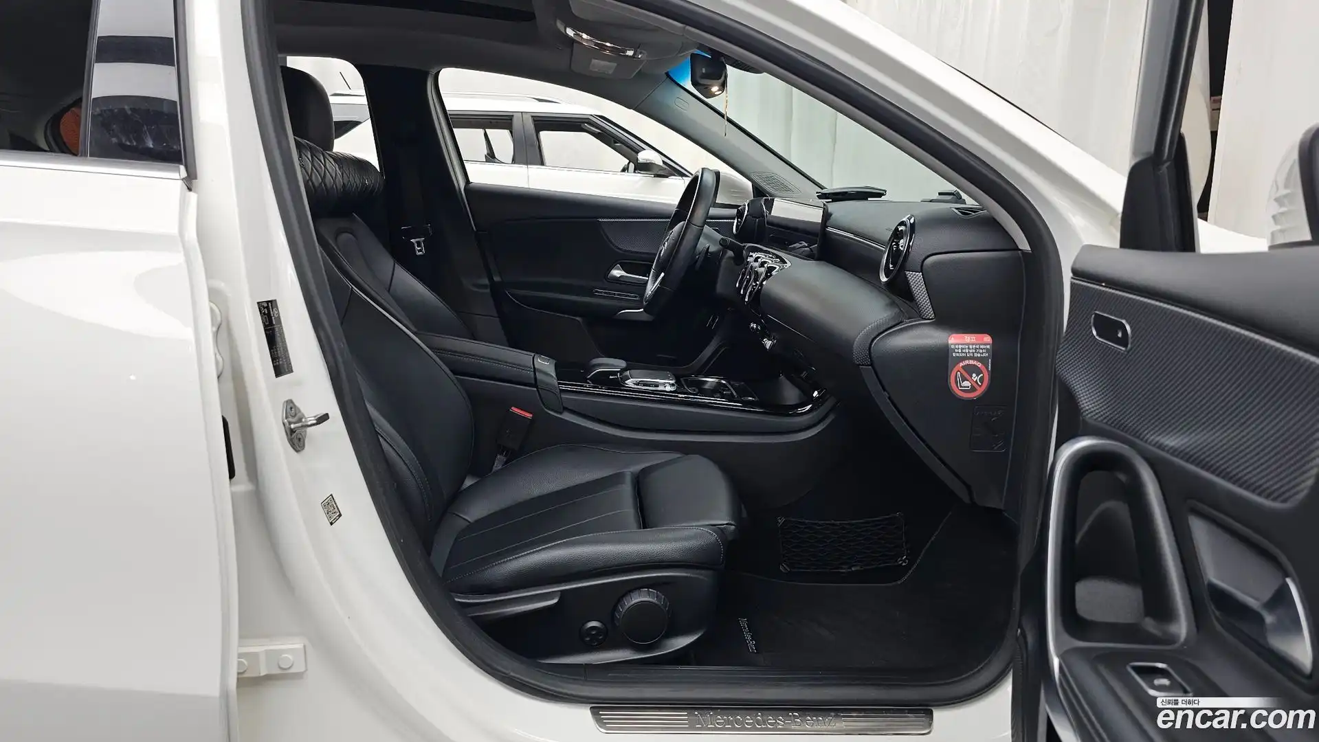 A-Class Mercedes-Benz 2020.4-OPTION-015