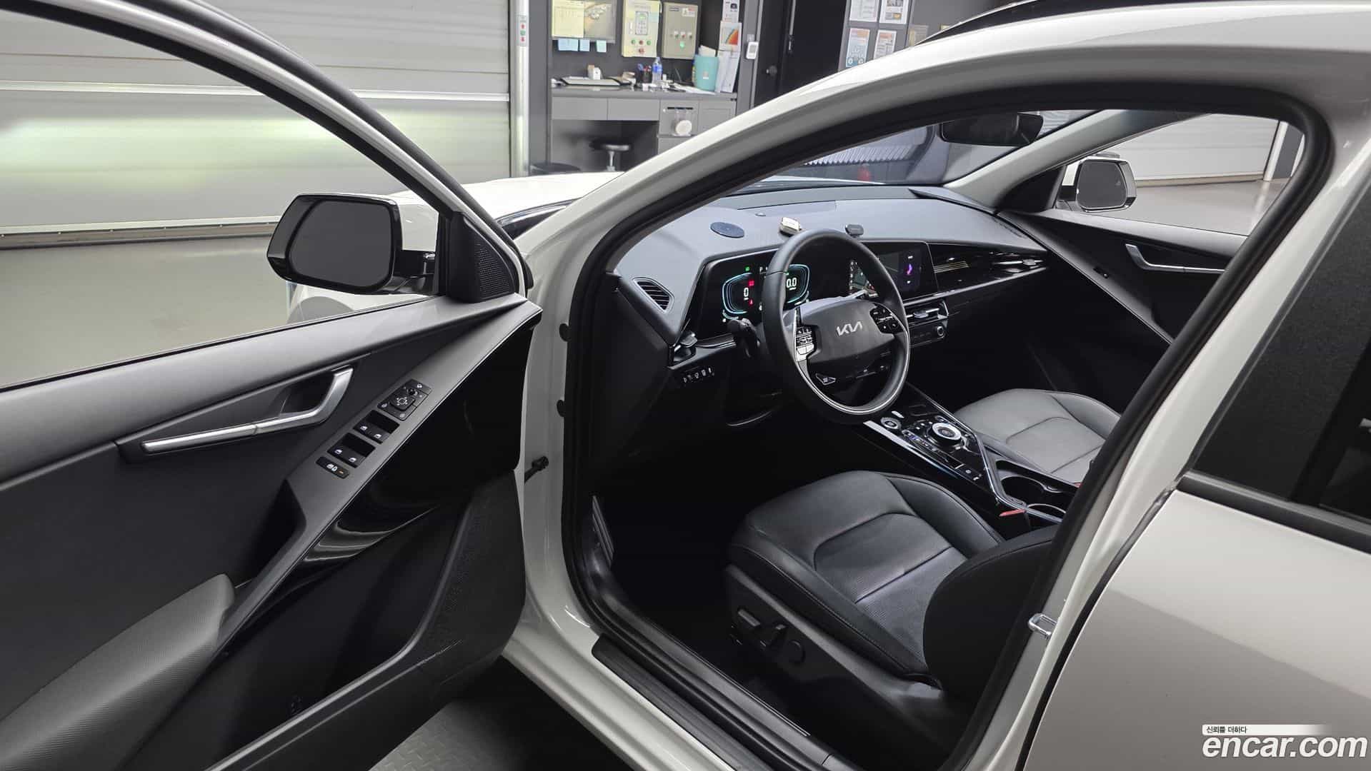 Niro Kia 2025.3-INNER-010
