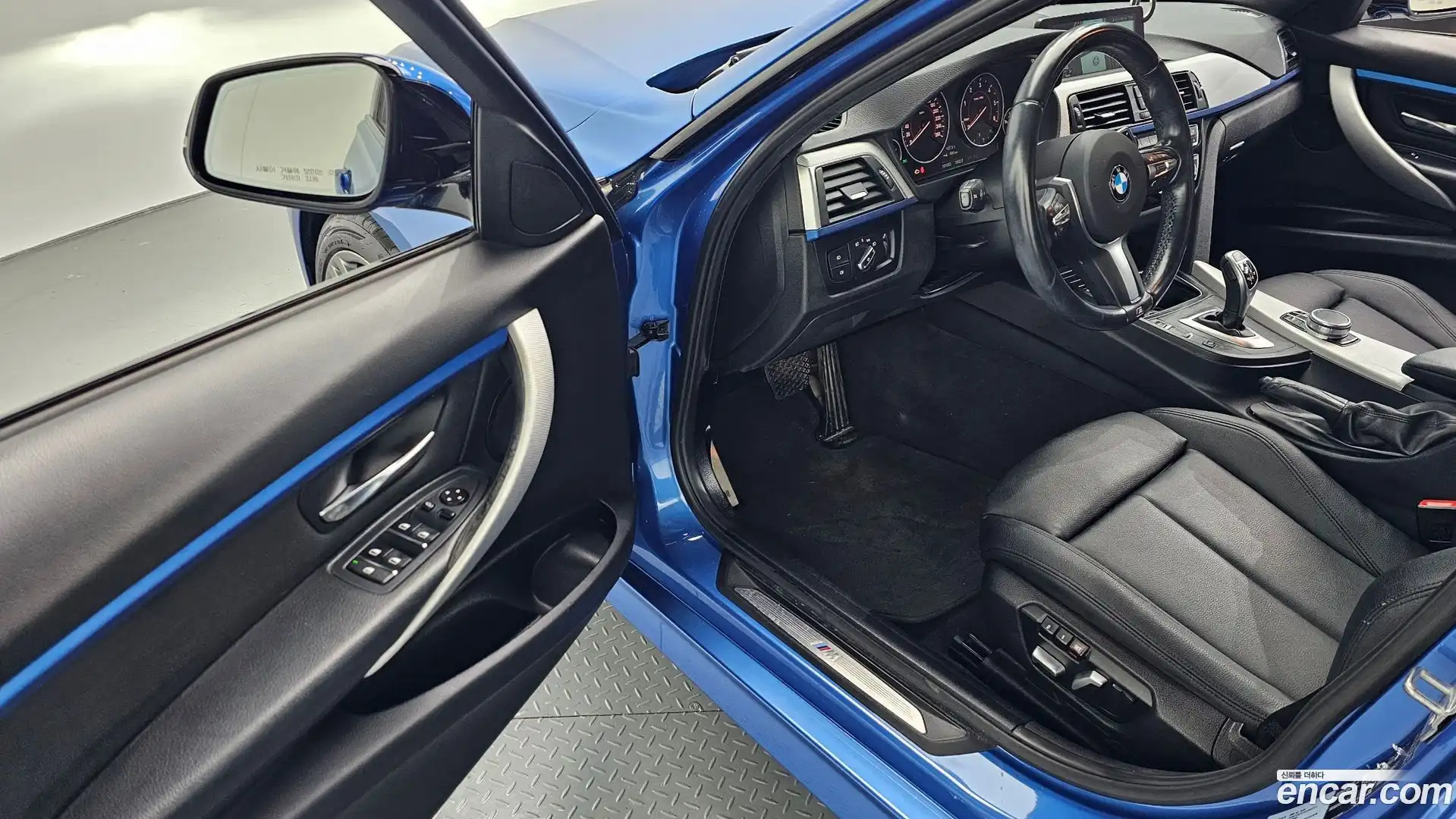 3-Series BMW 2017.3-INNER-010