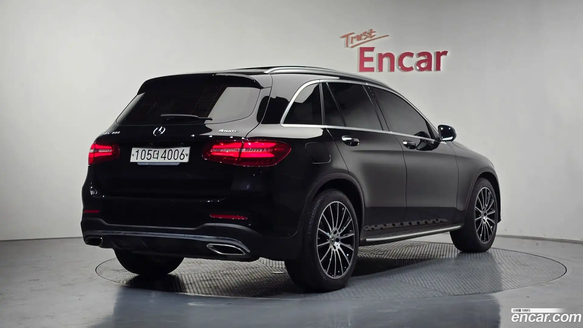 GLC-Class Mercedes-Benz 2019.11-OUTER-002