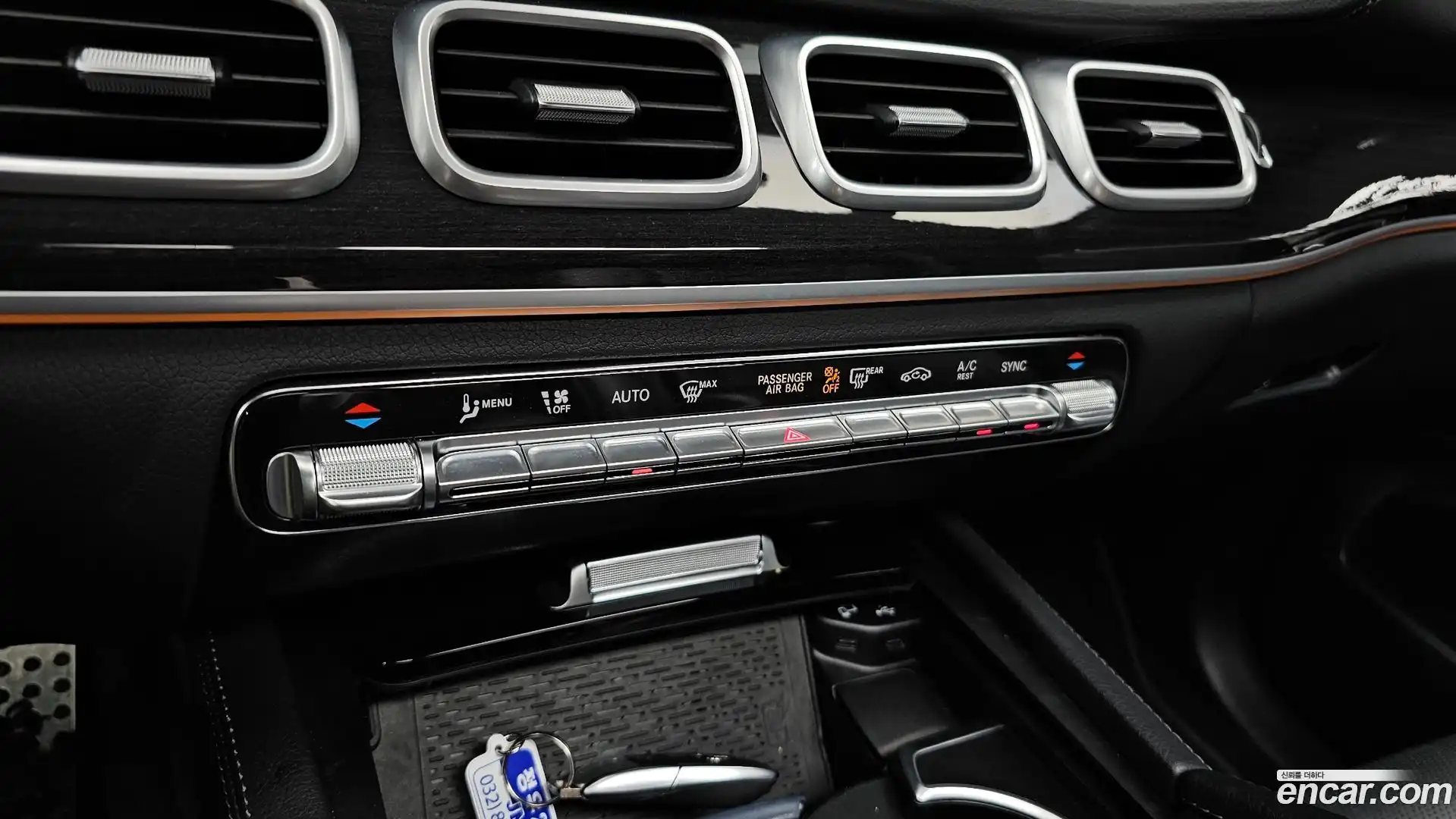 GLE-Class Mercedes-Benz 2023.7-OPTION-042