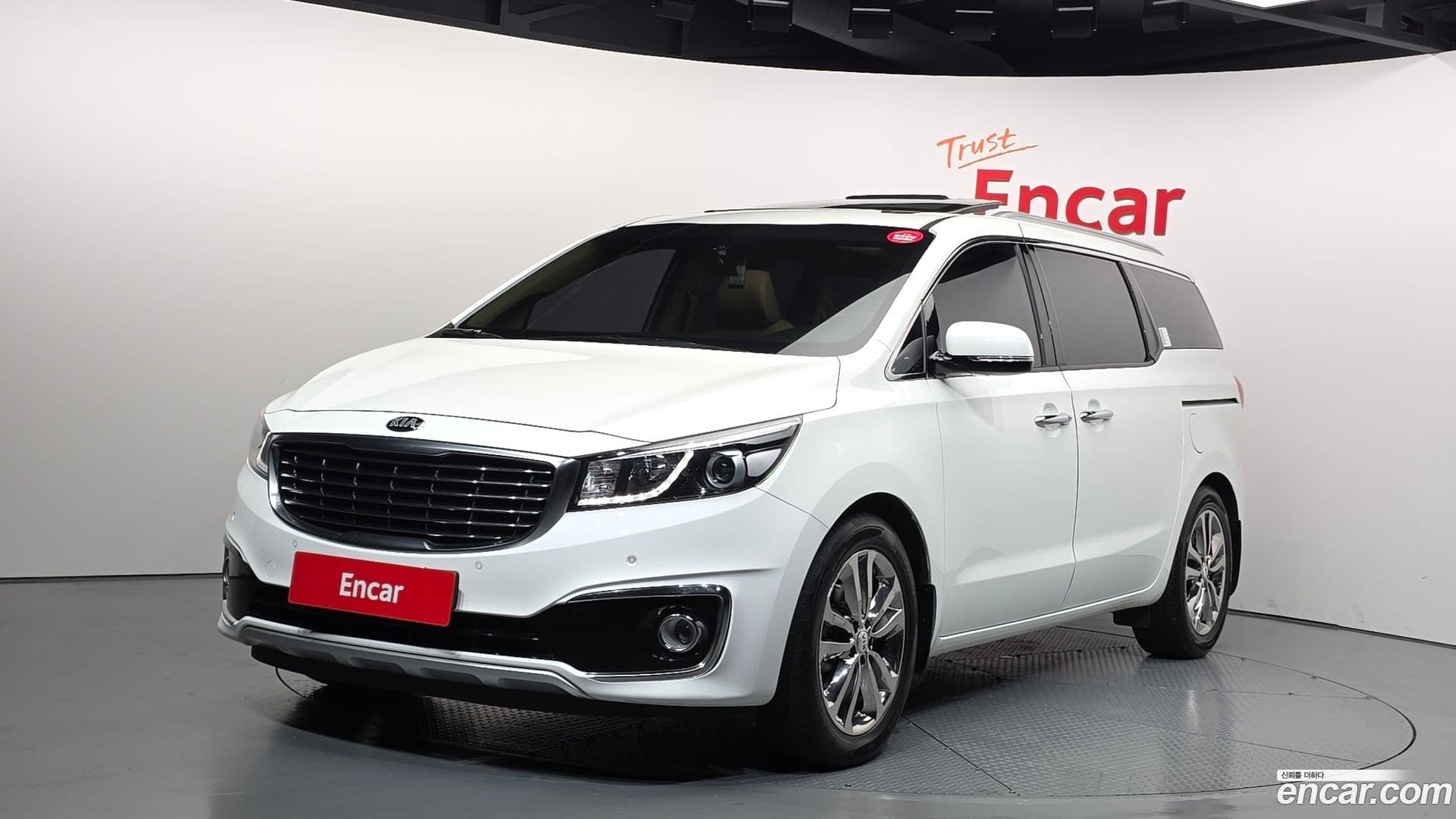 Main__Slider__Photo:Canival Kia 2015.11-0