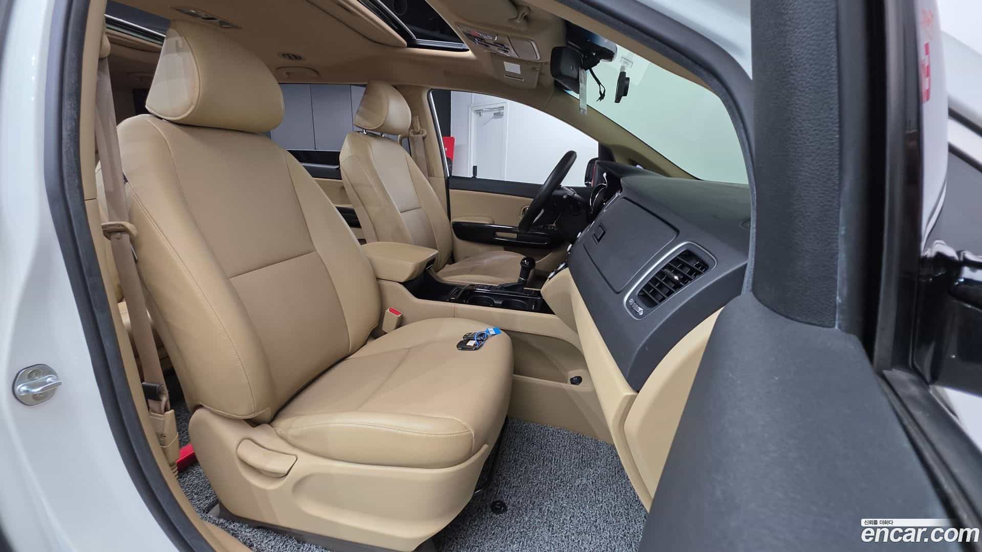 Canival Kia 2015.11-INNER-010