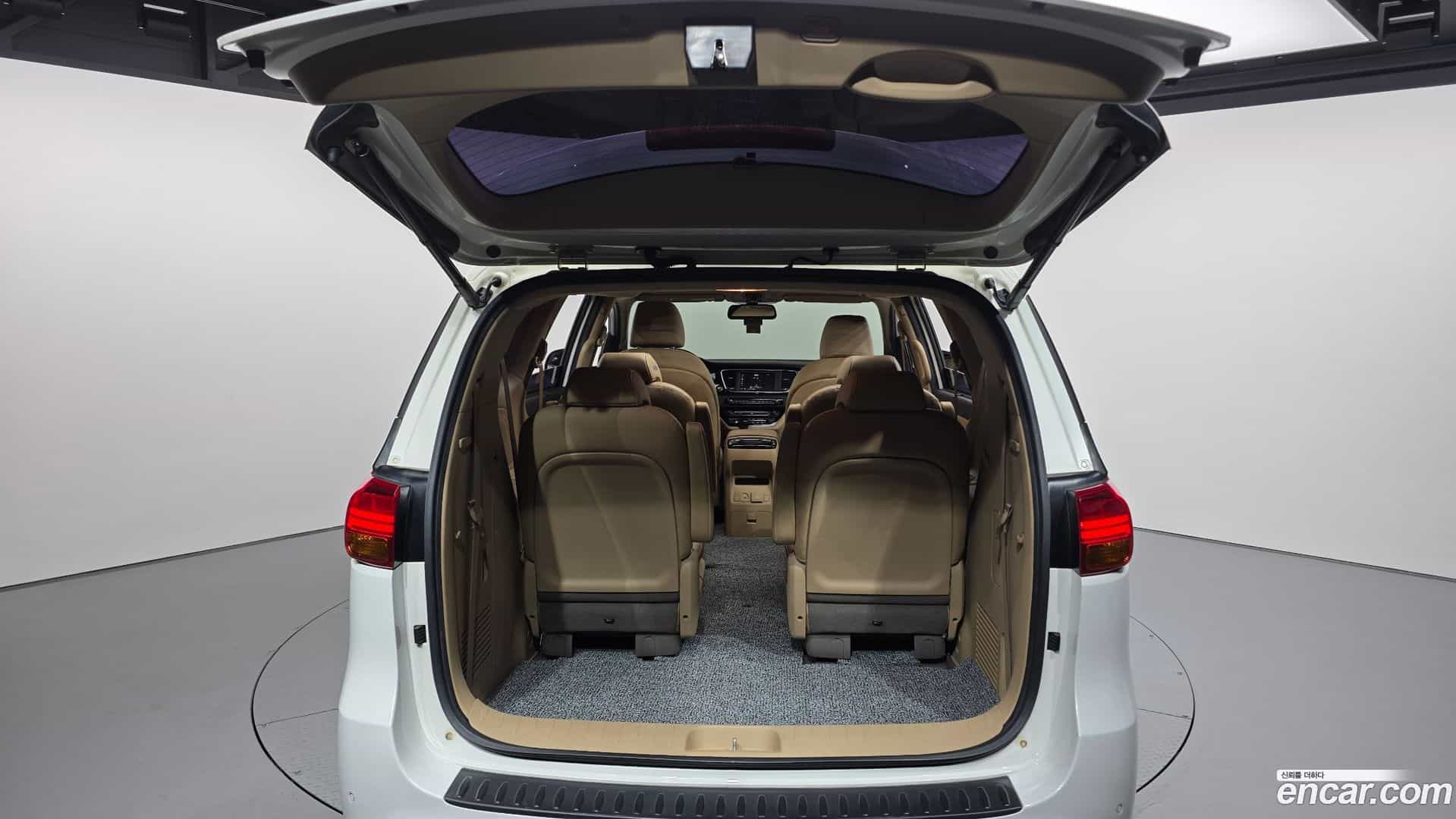 Canival Kia 2015.11-OPTION-024