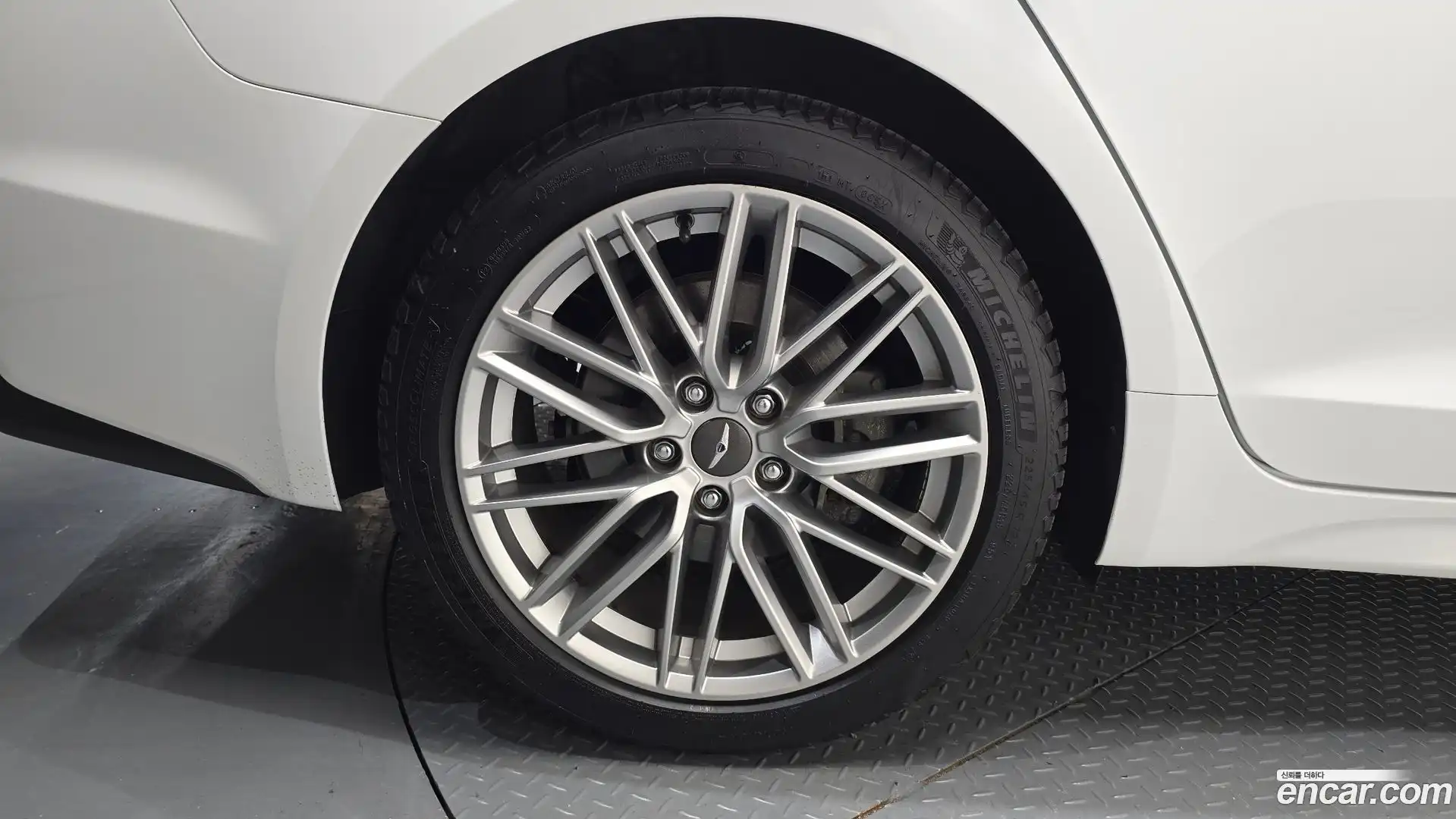 G70 Genesis 2020.5-OUTER-005