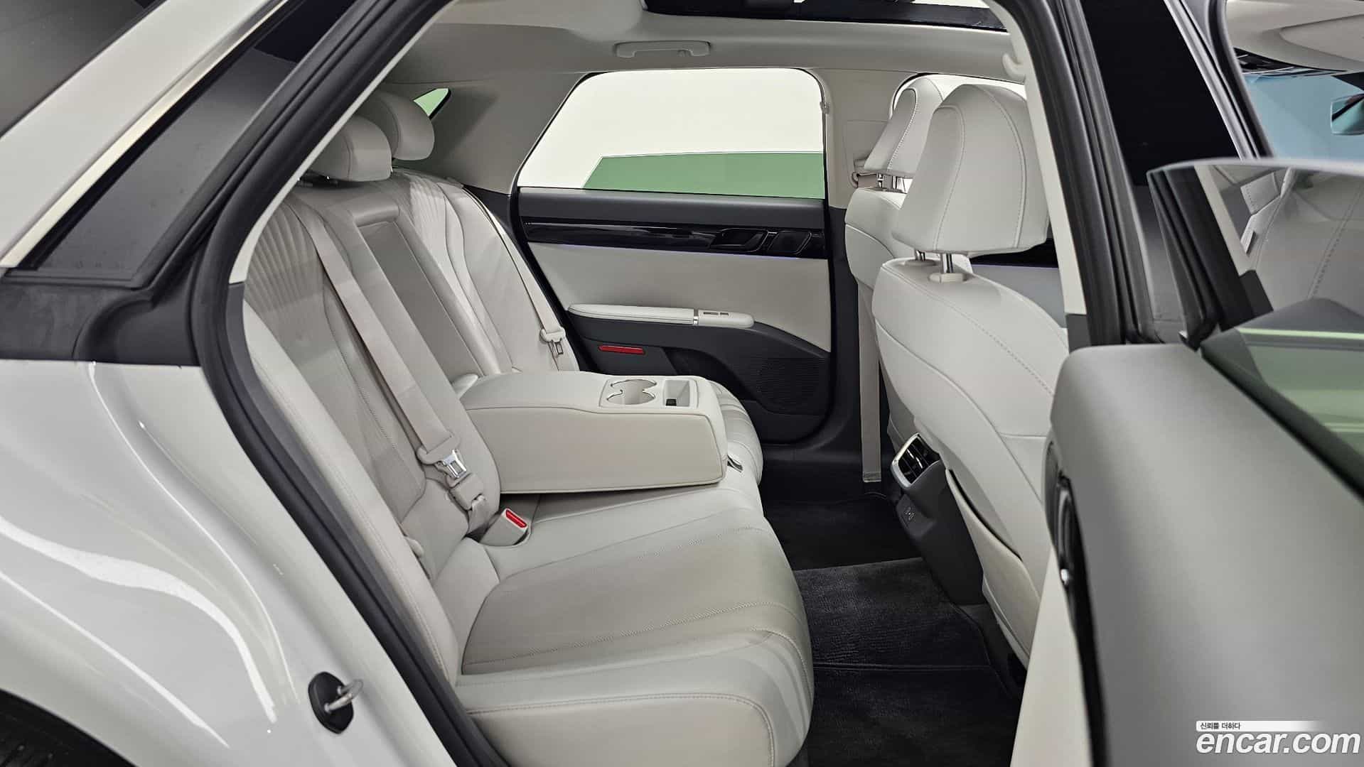 Grandeur Hyundai 2024.5-OPTION-016