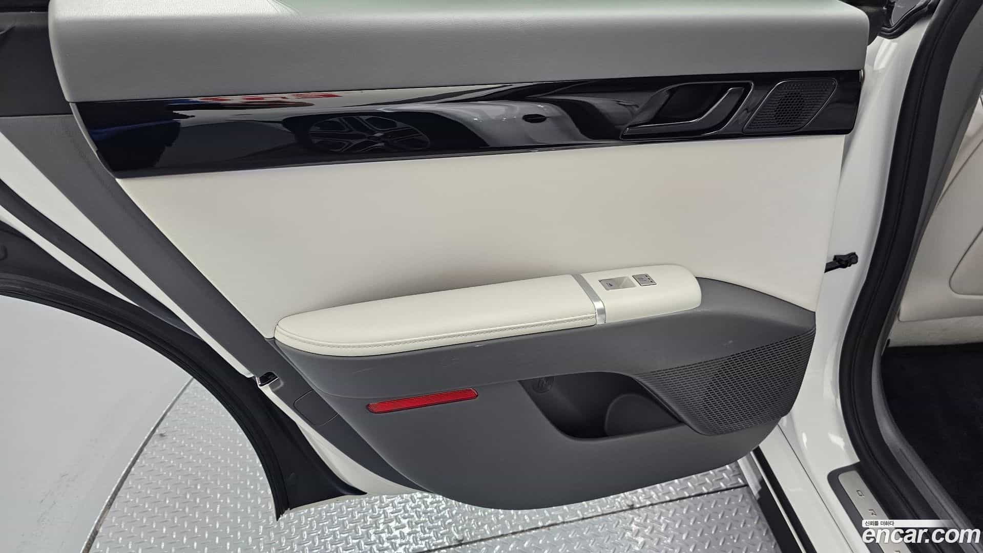 Grandeur Hyundai 2024.5-INNER-035