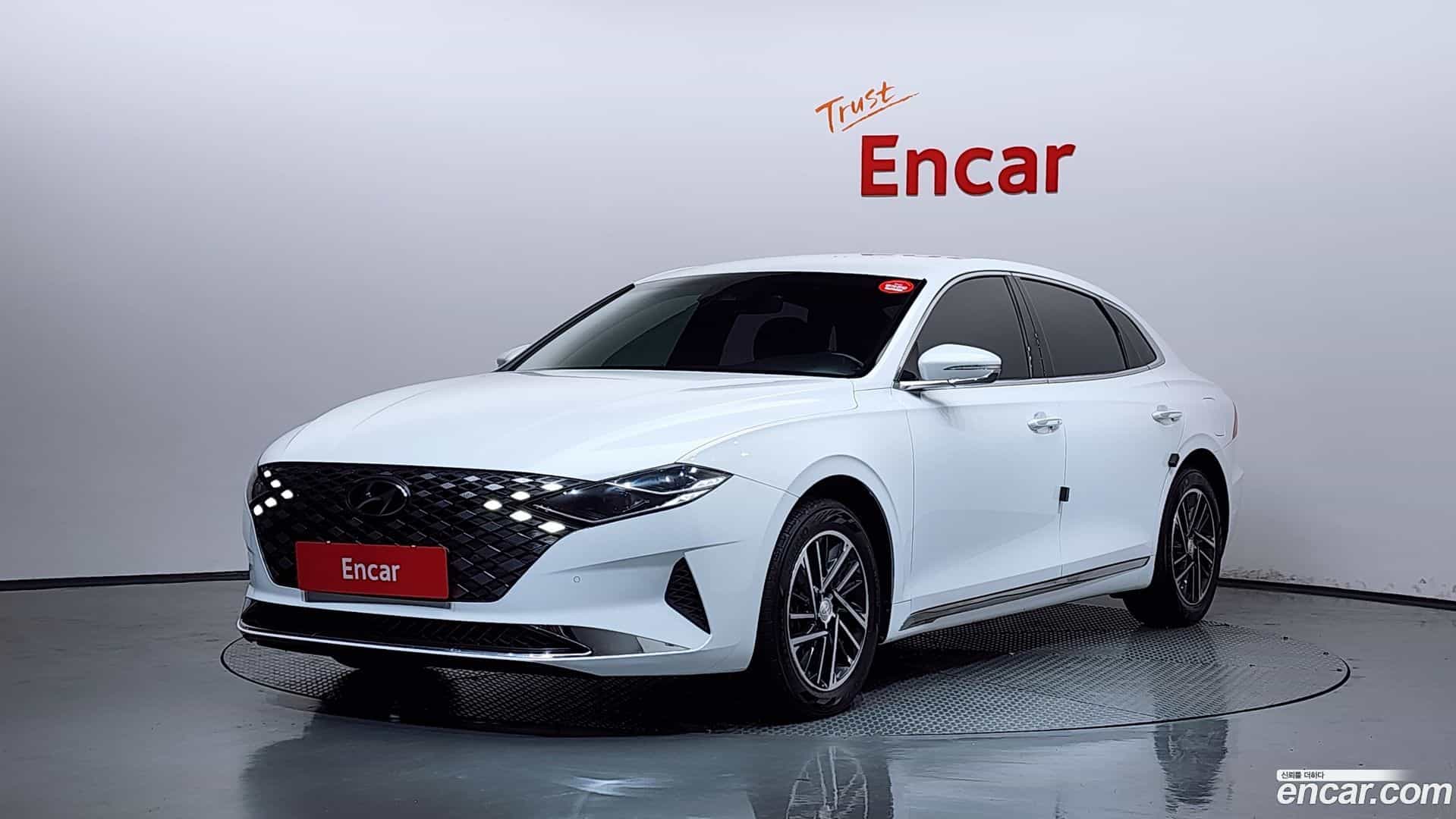 Grandeur Hyundai 2022.9-OUTER-001