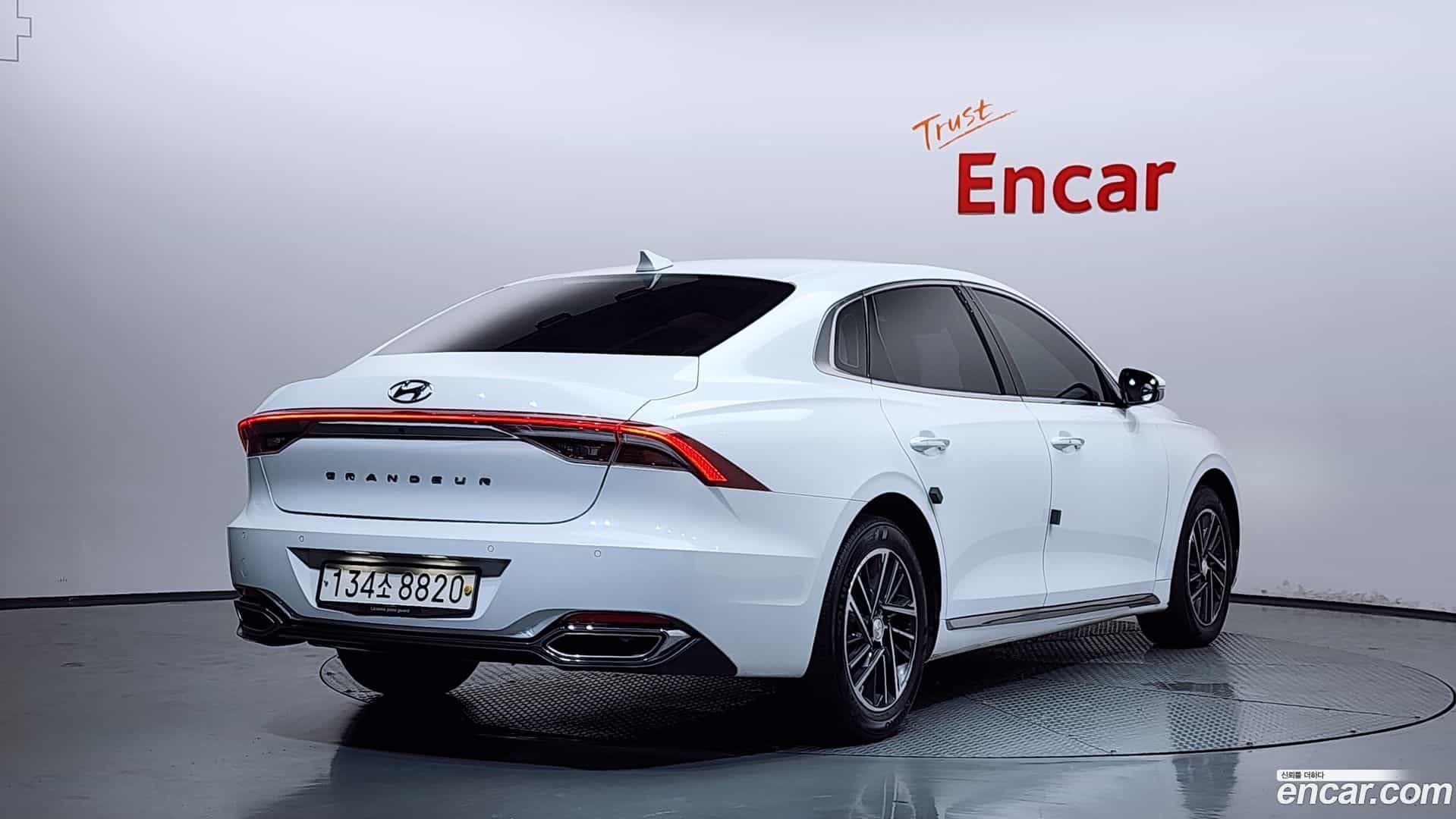 Grandeur Hyundai 2022.9-OUTER-002