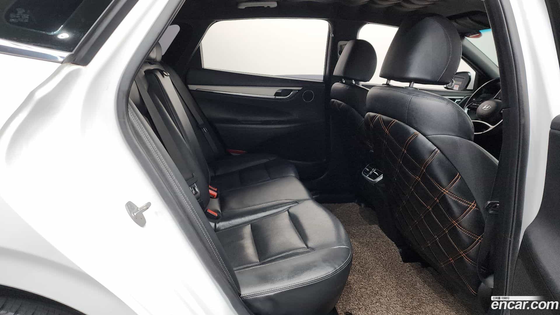 Grandeur Hyundai 2022.9-OPTION-015