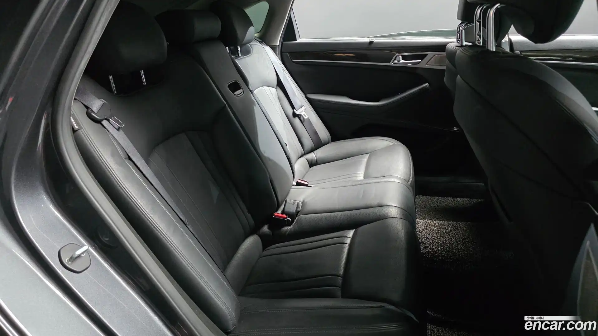 G80 Genesis 2016.8-OPTION-015
