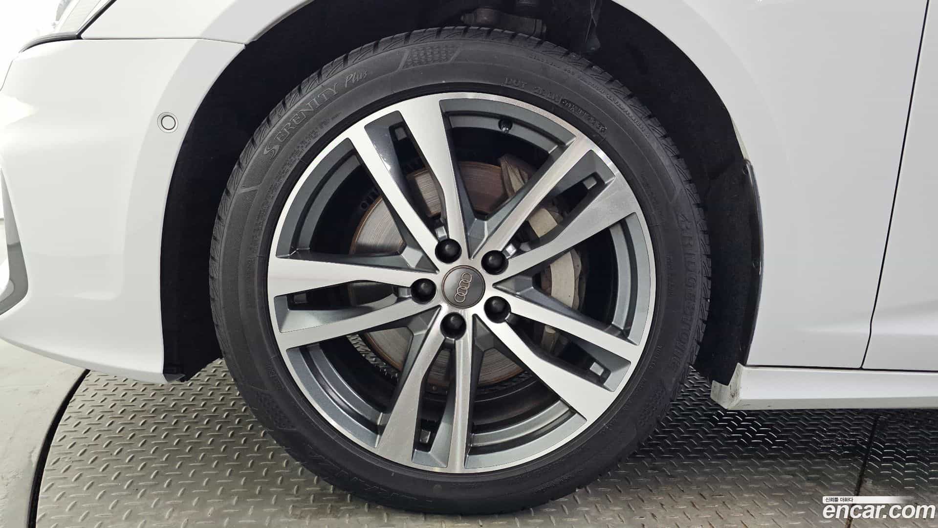 A6 Audi 2021.0-OUTER-005