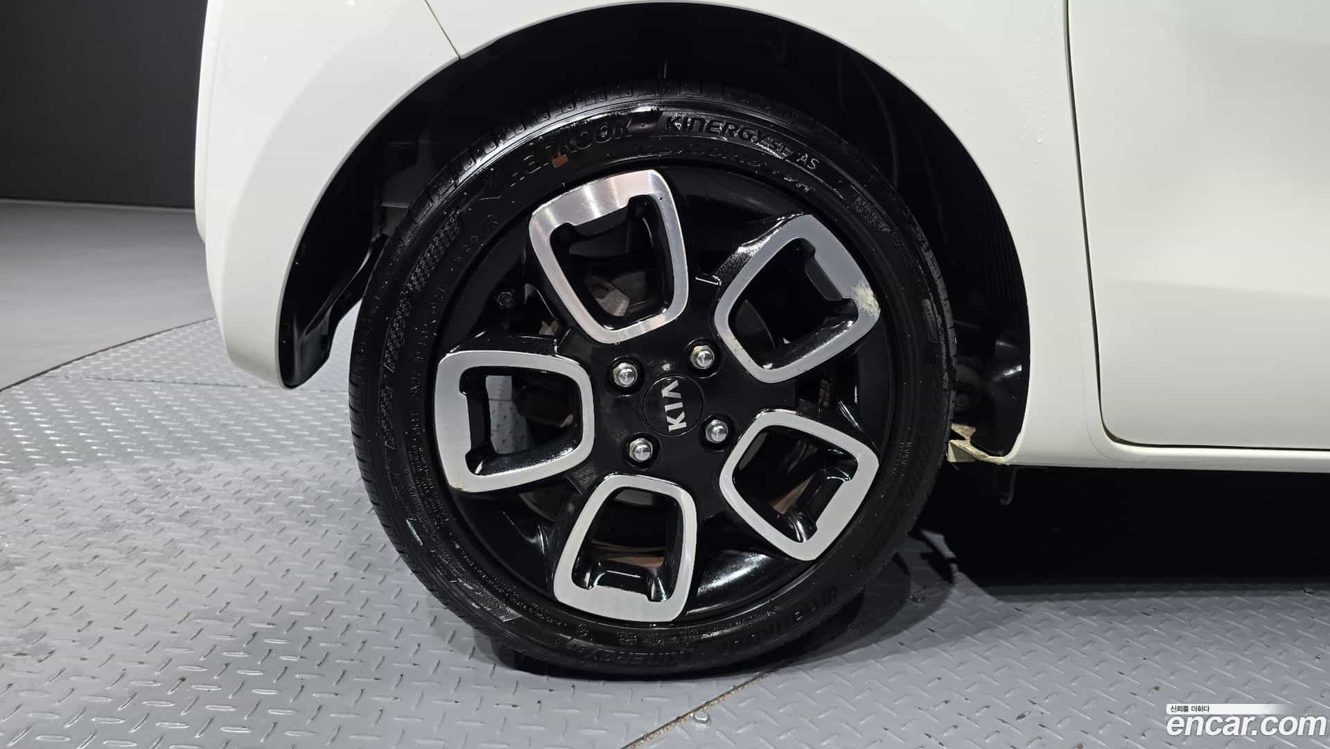 RAY Kia 2018.0-OUTER-005