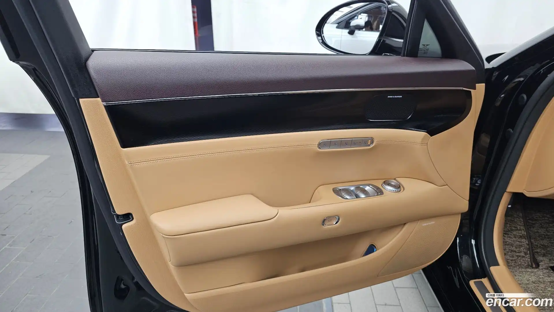 G90 Genesis 2023.4-INNER-034