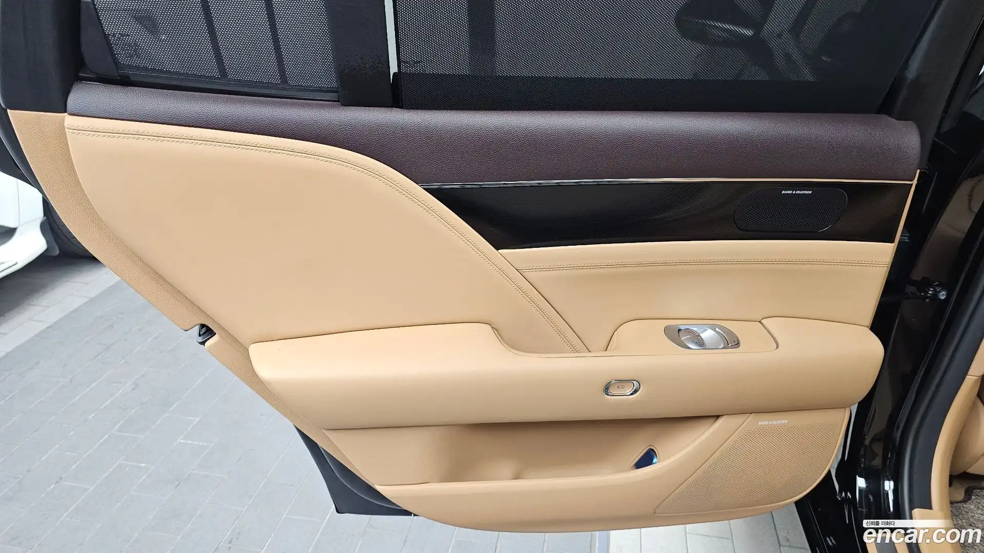 G90 Genesis 2023.4-INNER-035