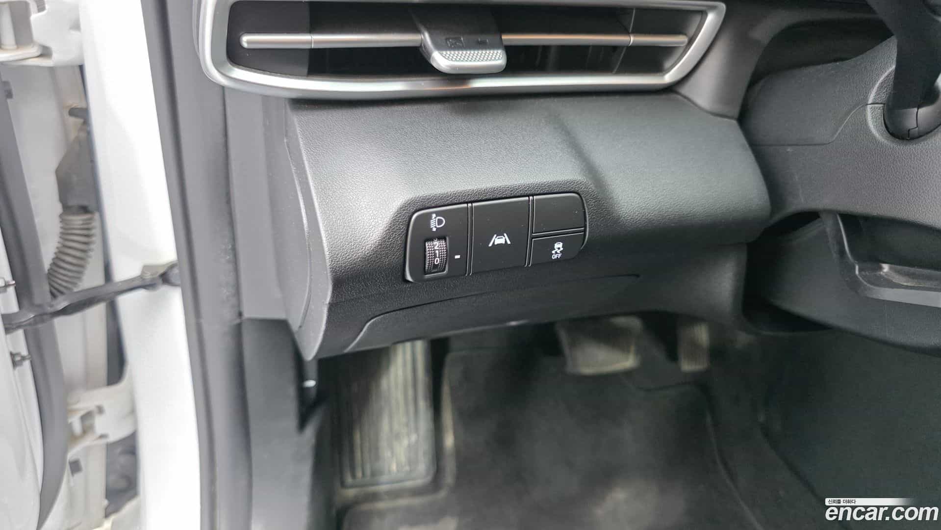 AVANTE Hyundai 2022.7-OPTION-016