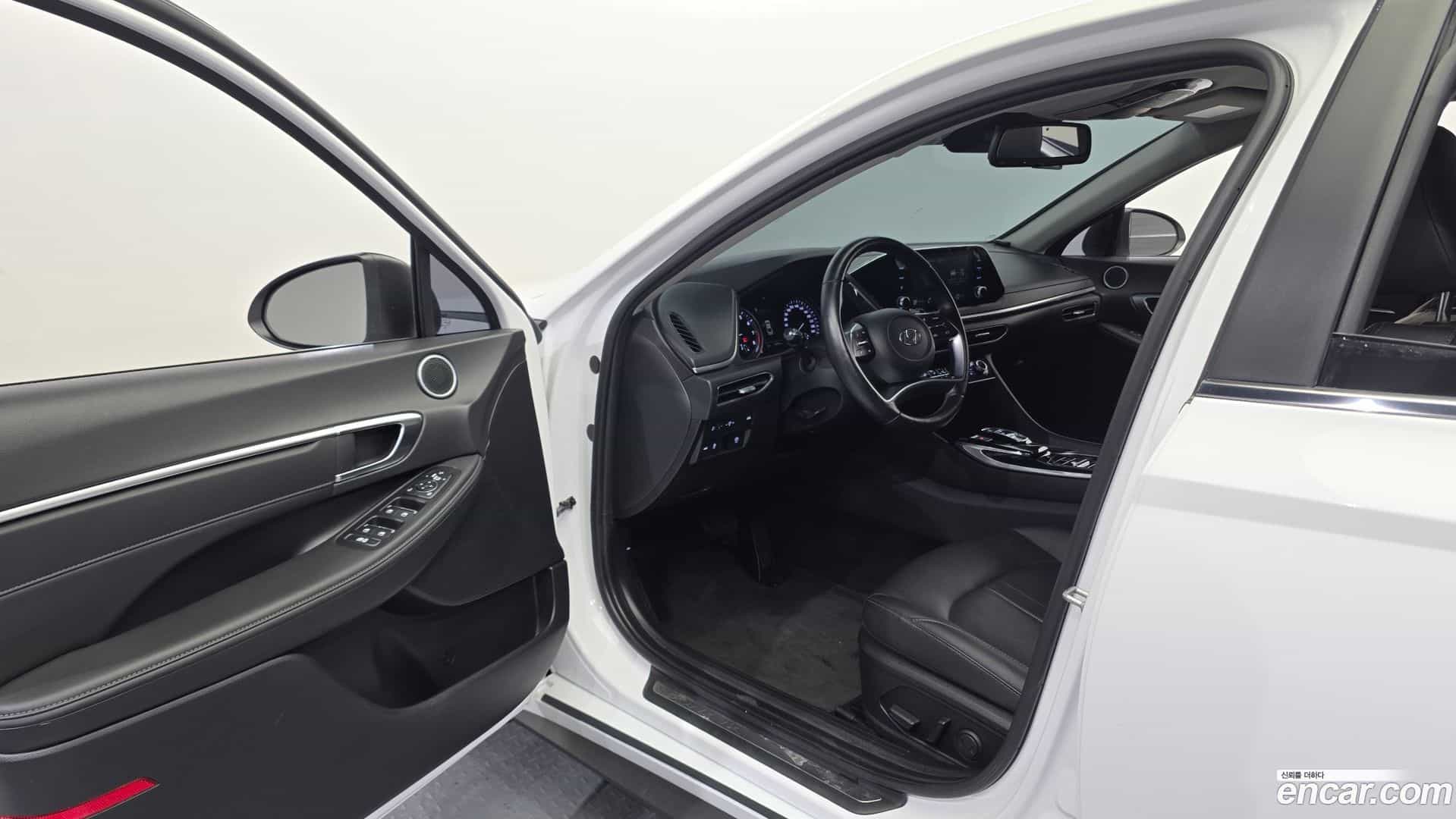 Sonata Hyundai 2022.10-INNER-010