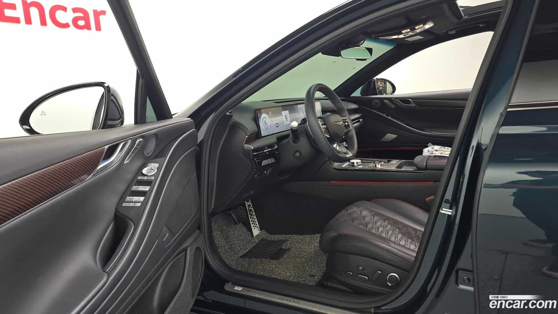 G80 Genesis 2024.10-INNER-010