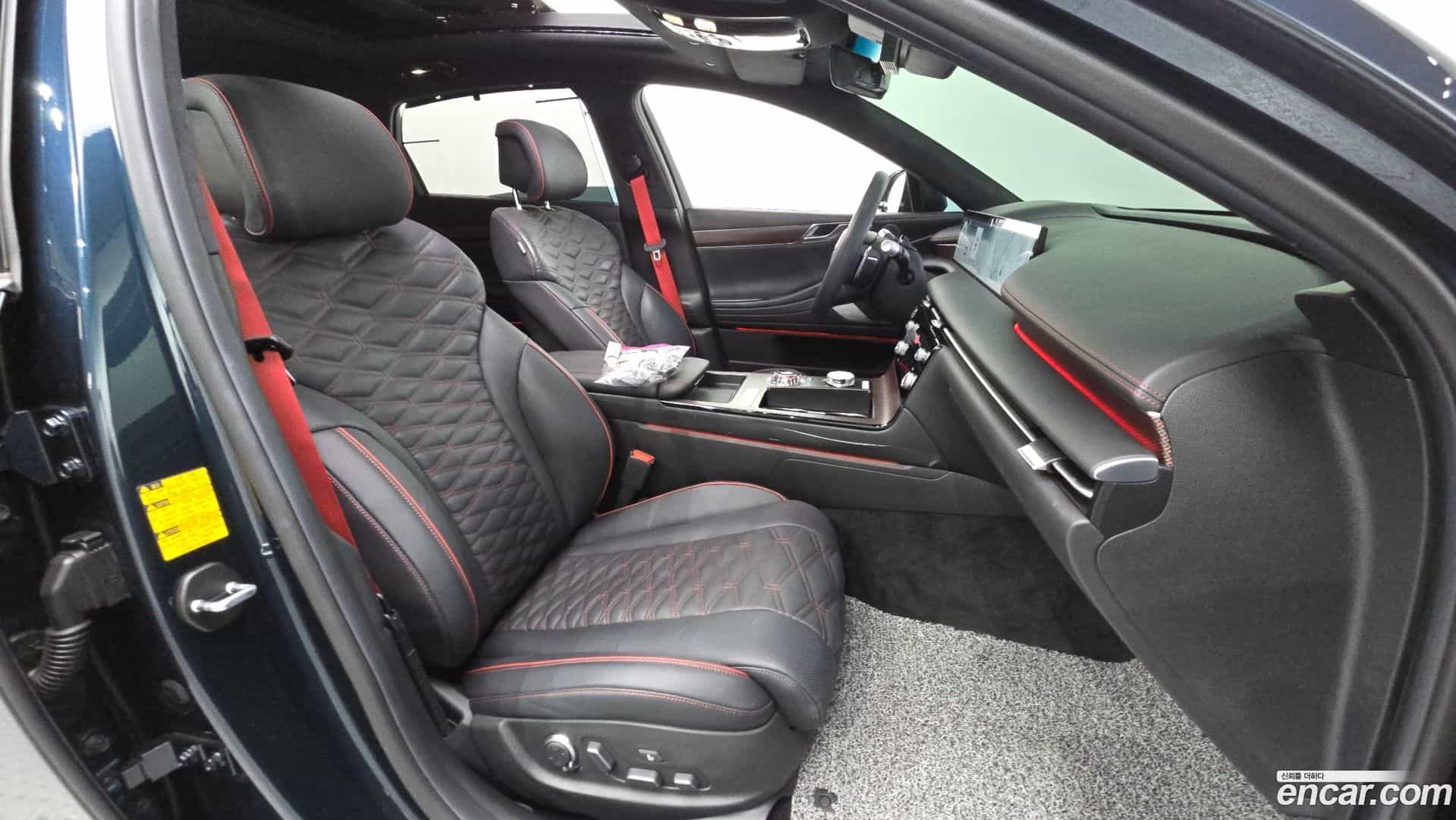 G80 Genesis 2024.10-INNER-036