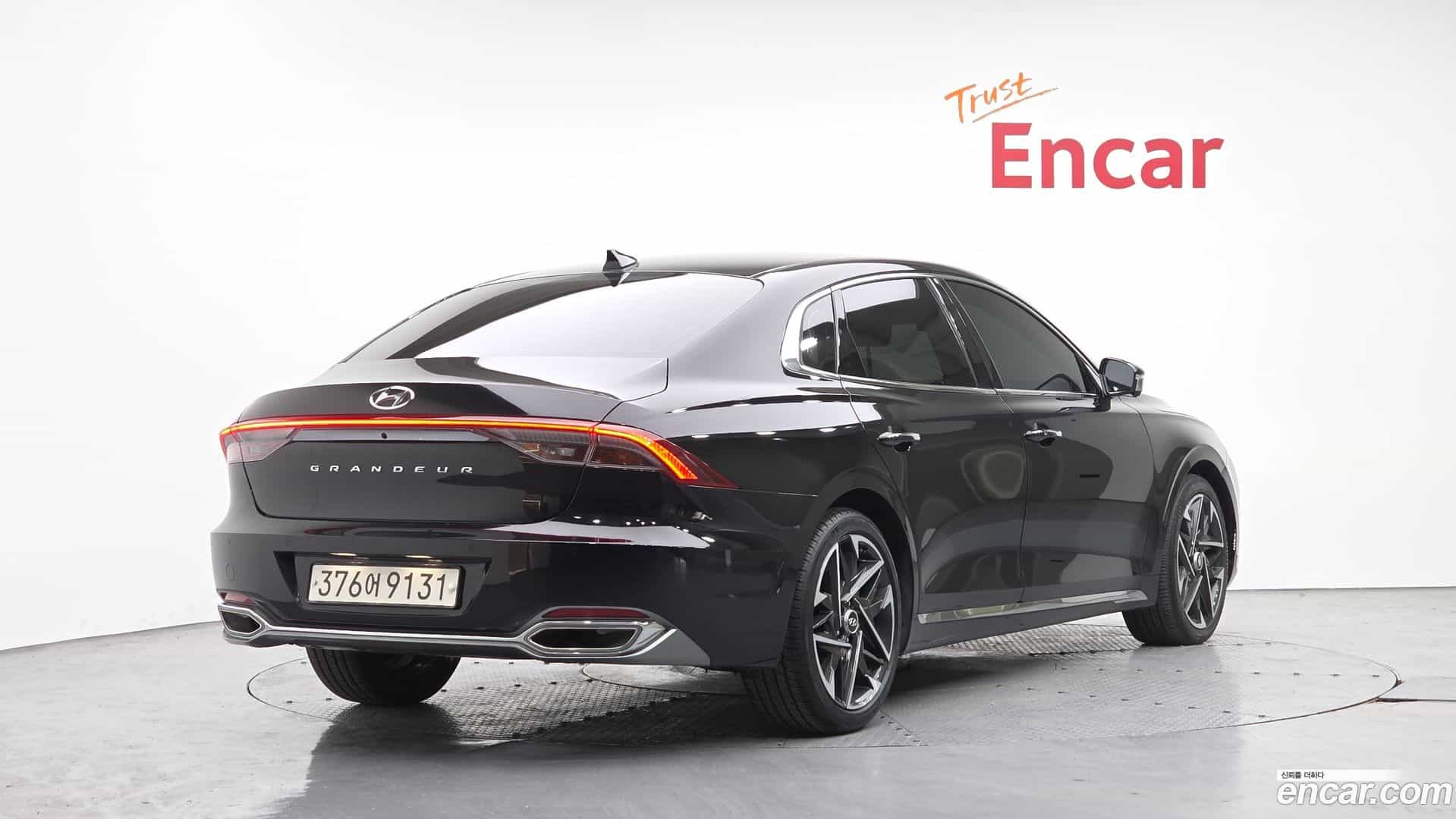 Grandeur Hyundai 2022.2-OUTER-002