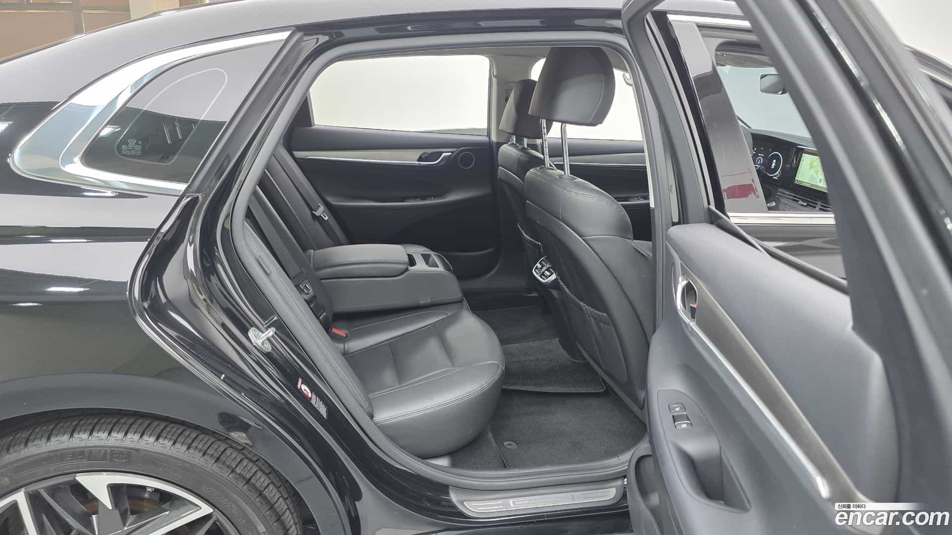 Grandeur Hyundai 2022.2-OPTION-015