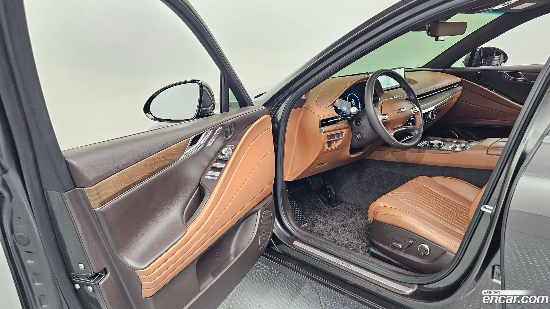 G80 Genesis 2024.0-INNER-010
