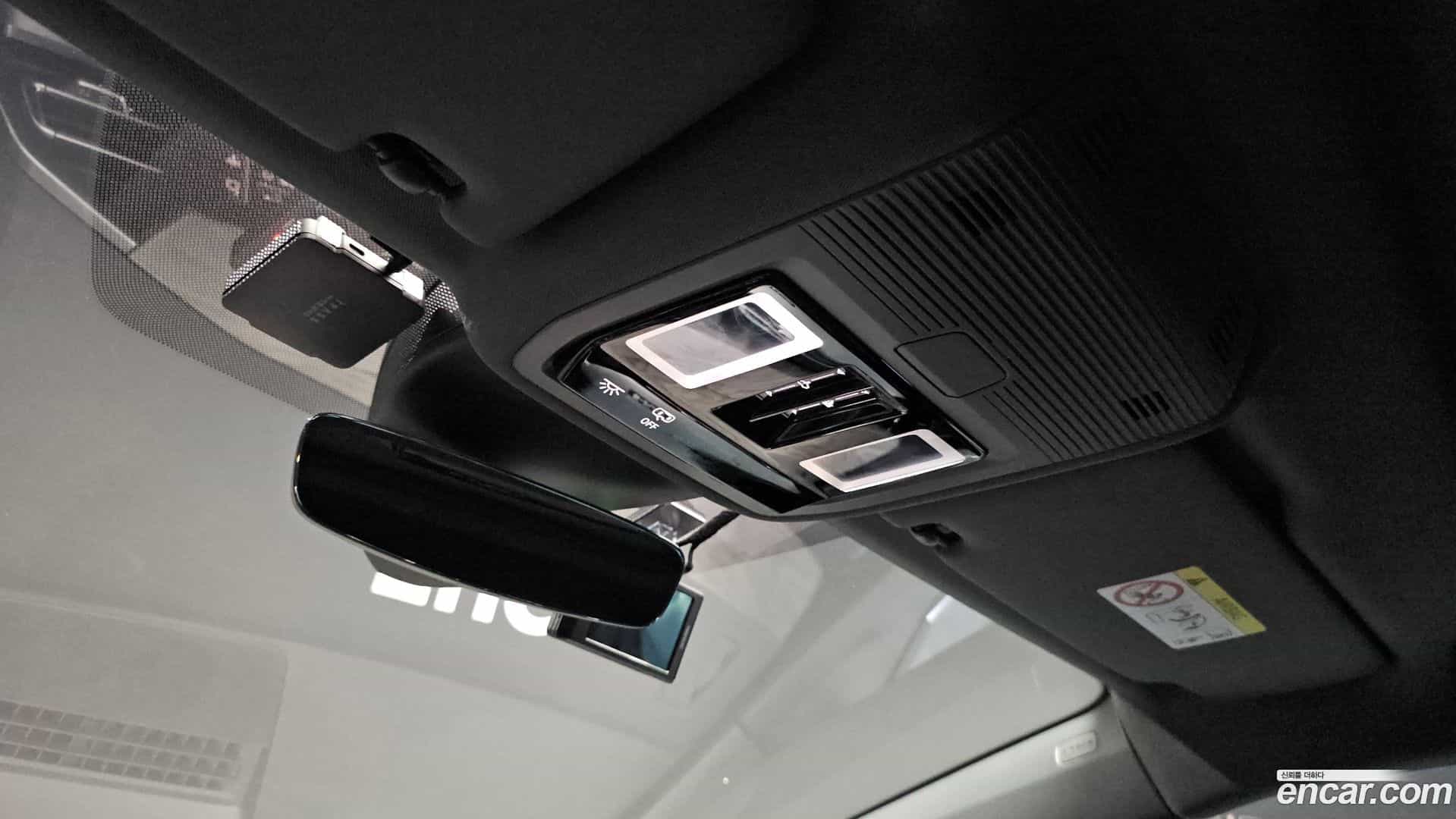 Q4 e-tron Audi 2025.8-OPTION-024