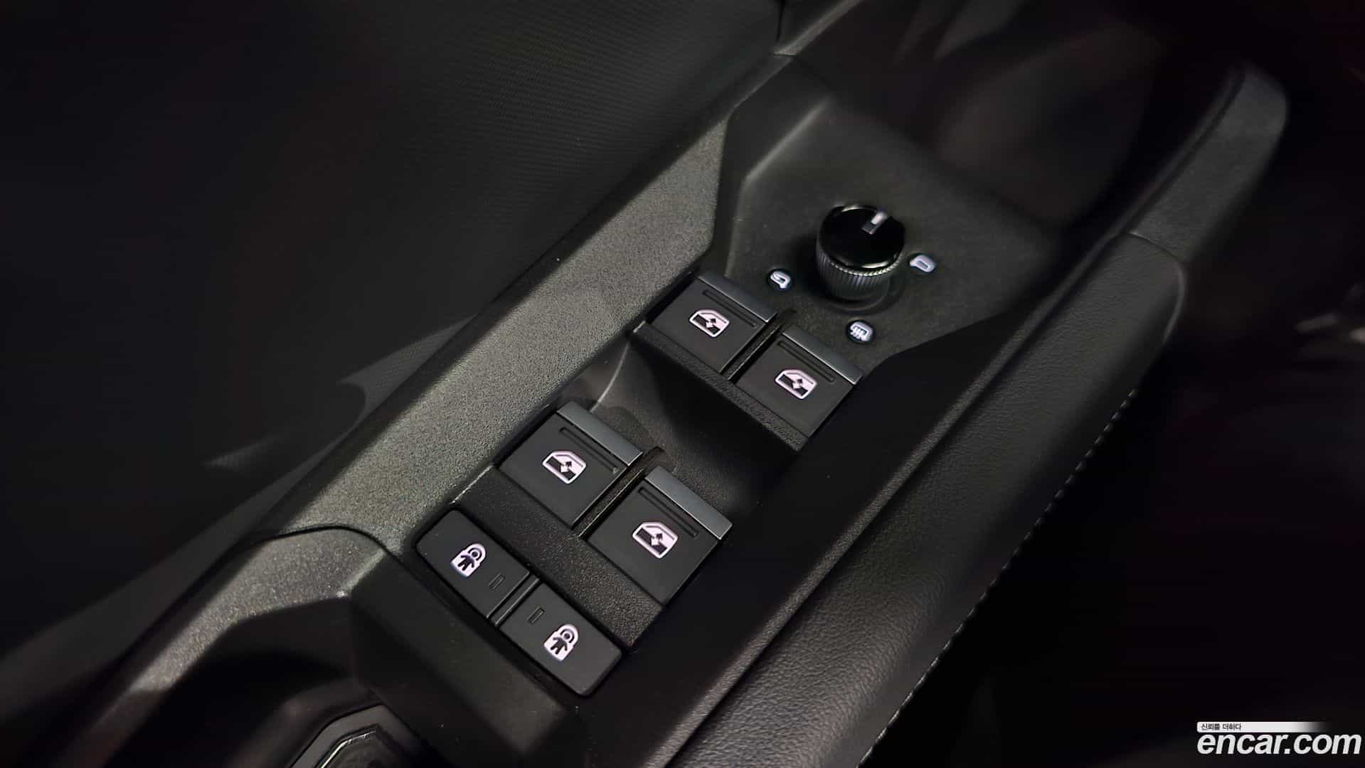 Q4 e-tron Audi 2025.8-OPTION-047