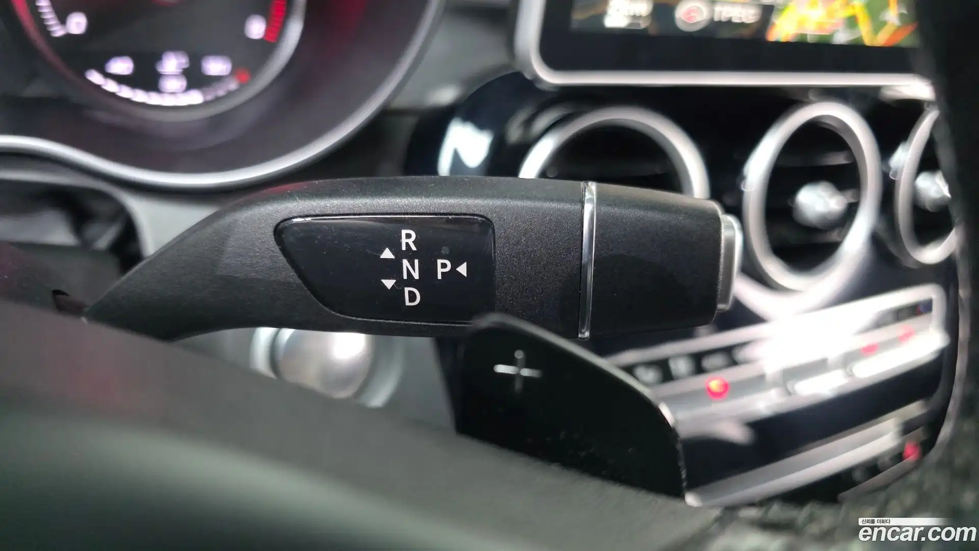 C-Class Mercedes-Benz 2015.9-INNER-009