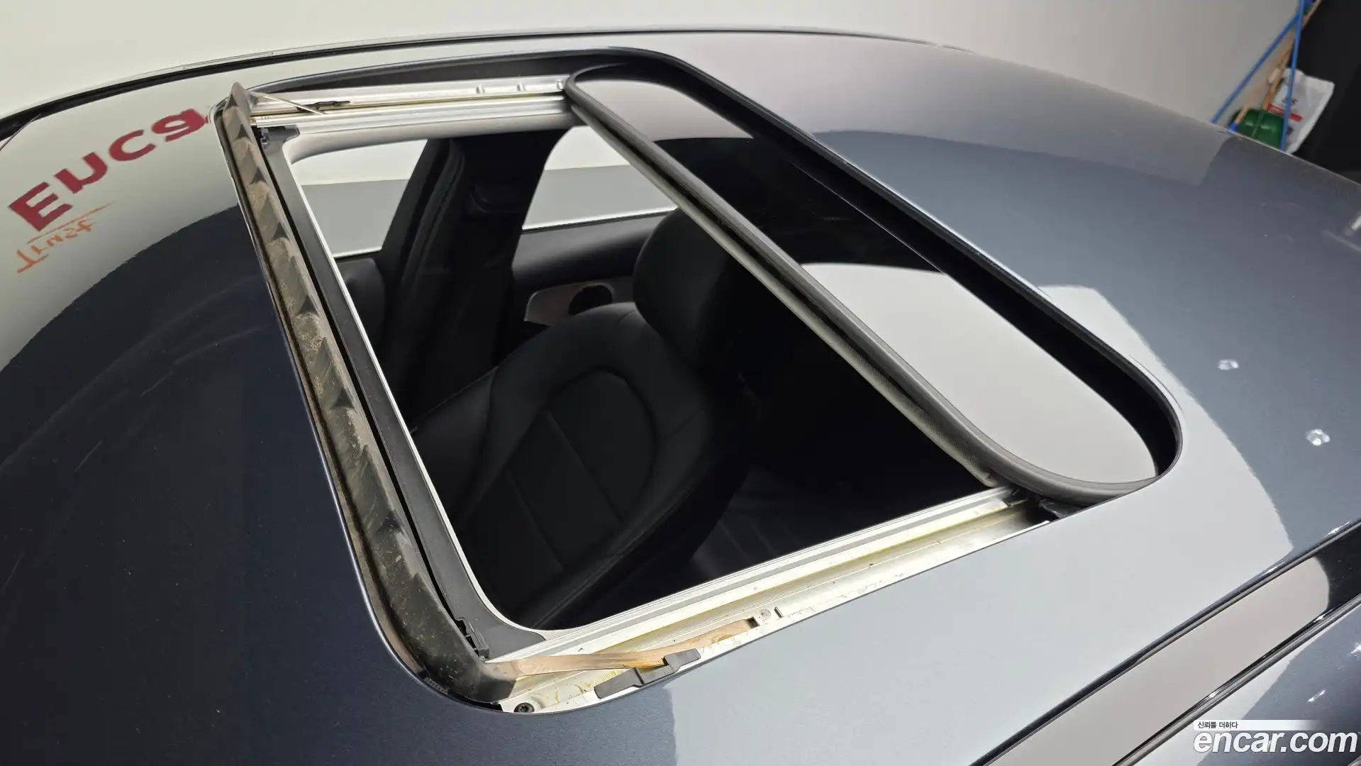C-Class Mercedes-Benz 2015.9-OPTION-023