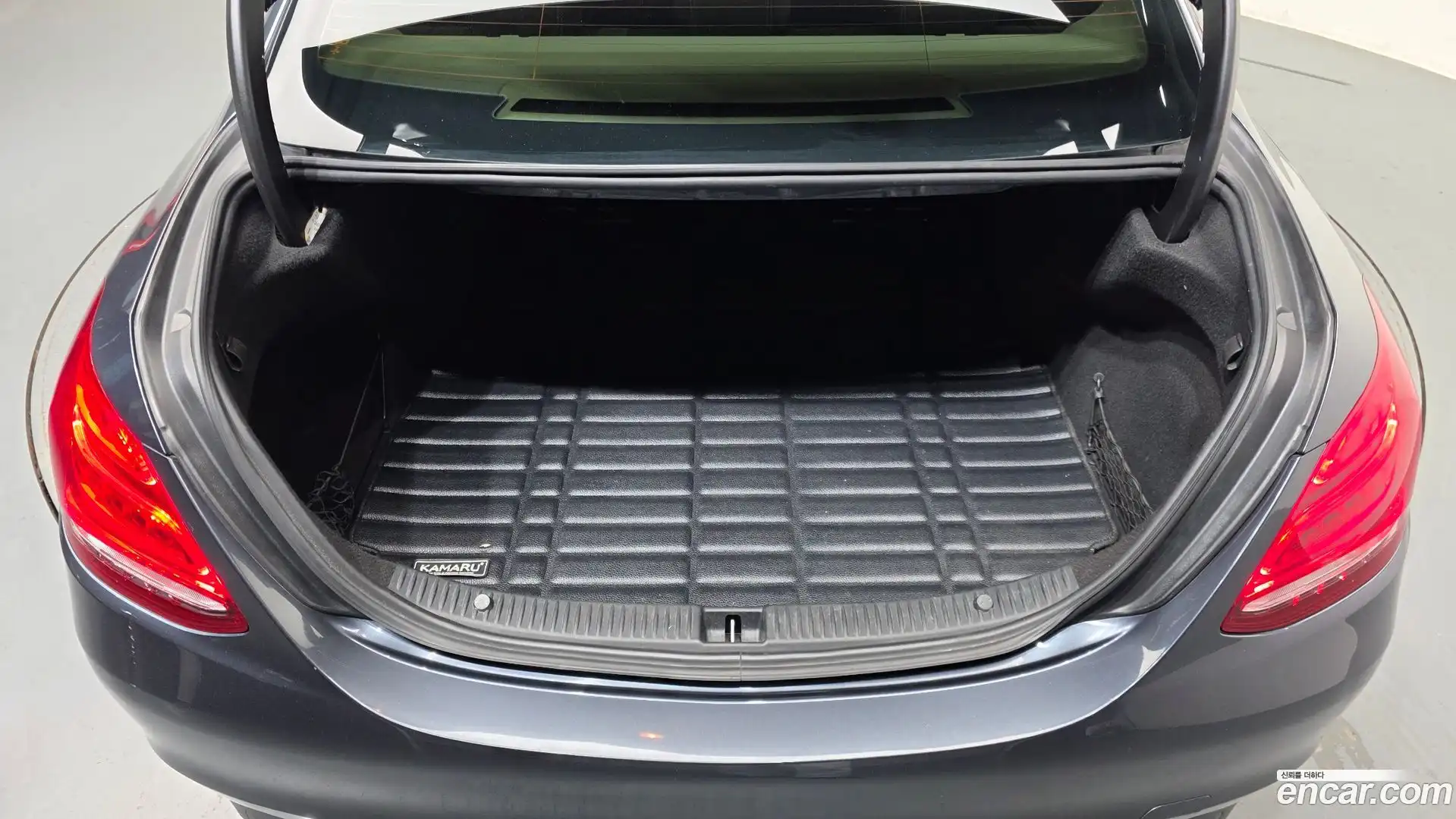 C-Class Mercedes-Benz 2015.9-OPTION-024