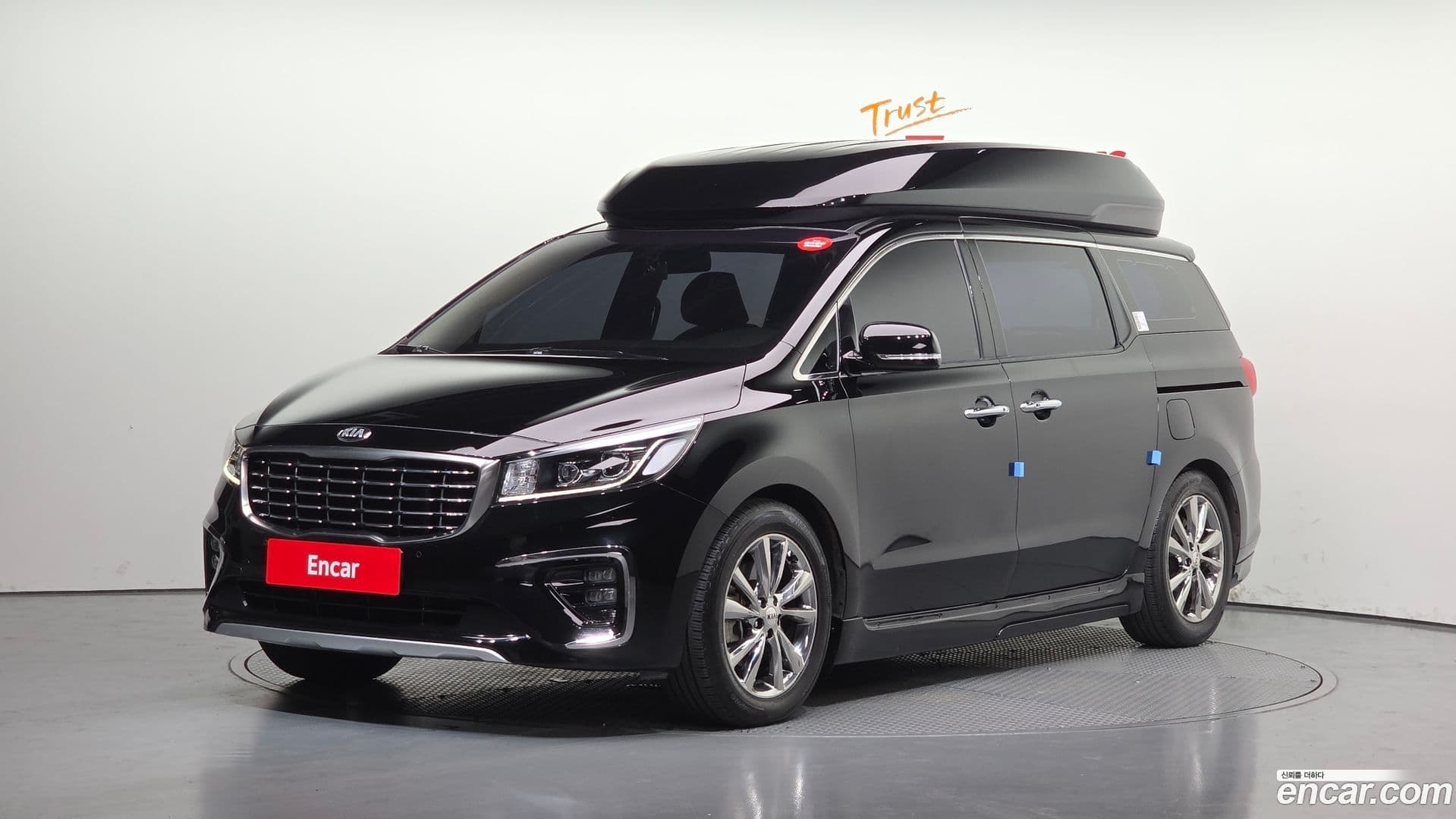 Main__Slider__Photo:Canival Kia 2018.11-0