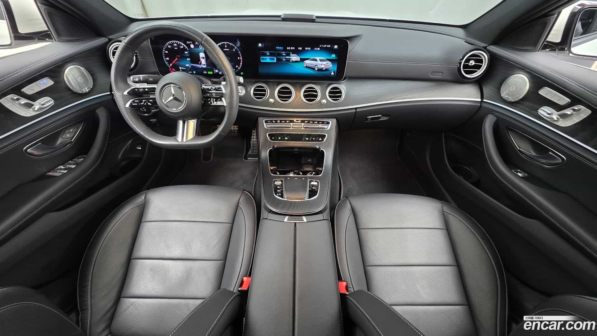 E-Class Mercedes-Benz 2023.8-INNER-007