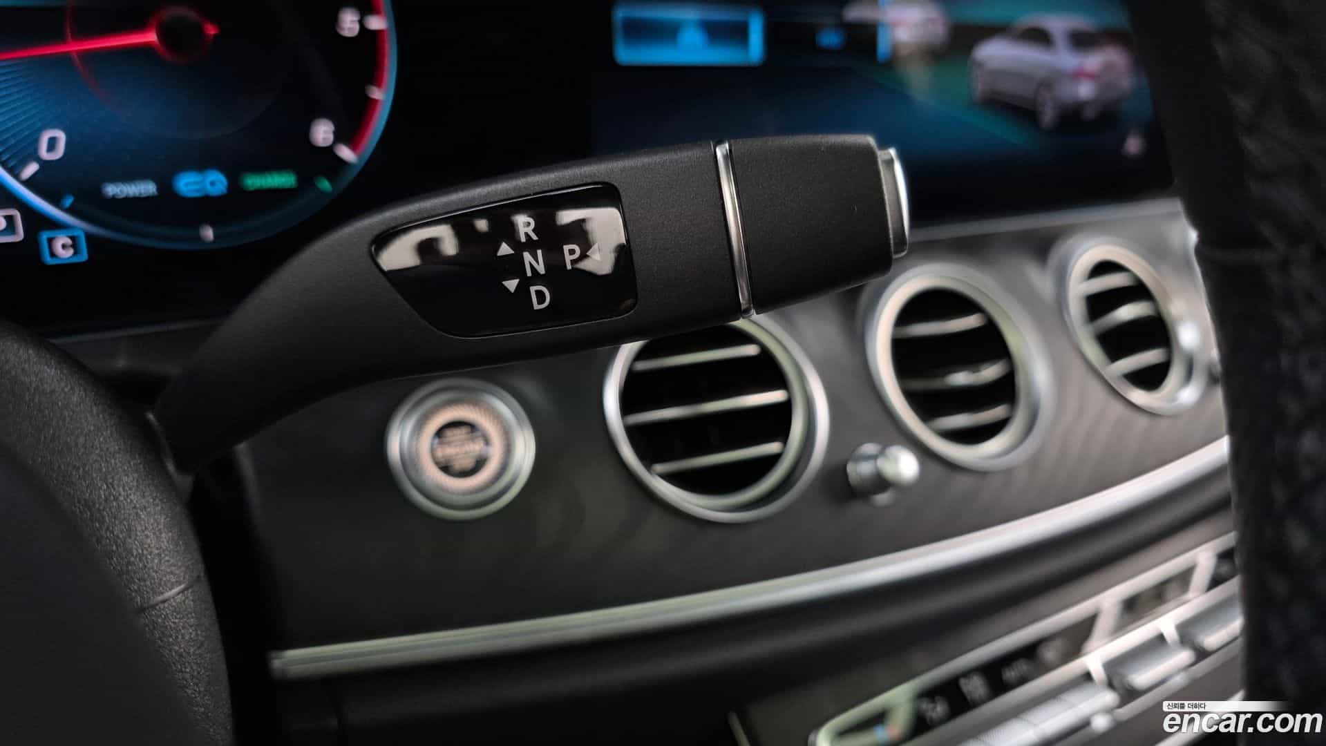 E-Class Mercedes-Benz 2023.8-INNER-009