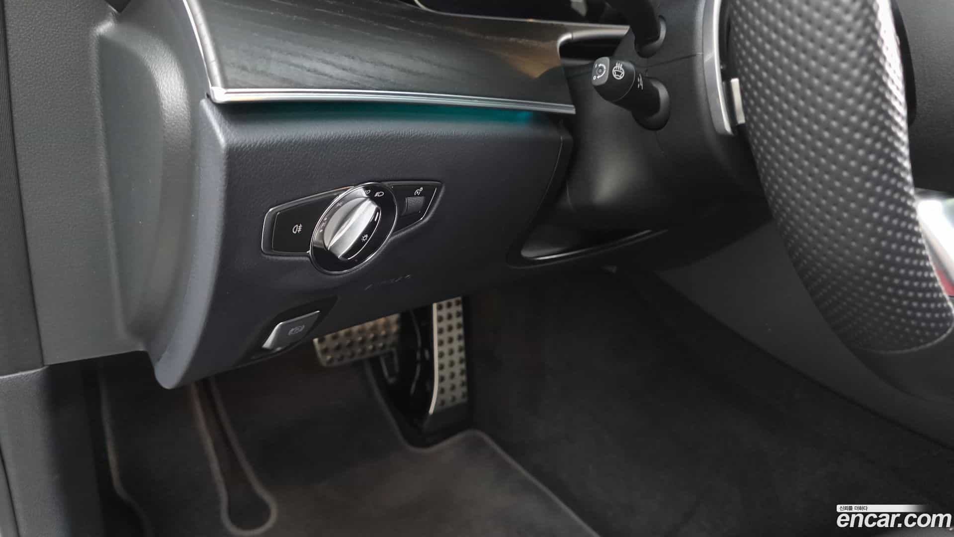 E-Class Mercedes-Benz 2023.8-OPTION-021
