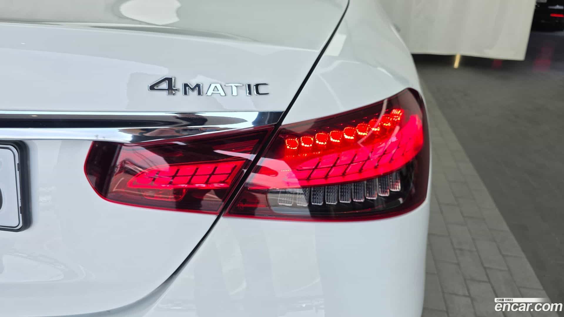 E-Class Mercedes-Benz 2023.8-OUTER-033