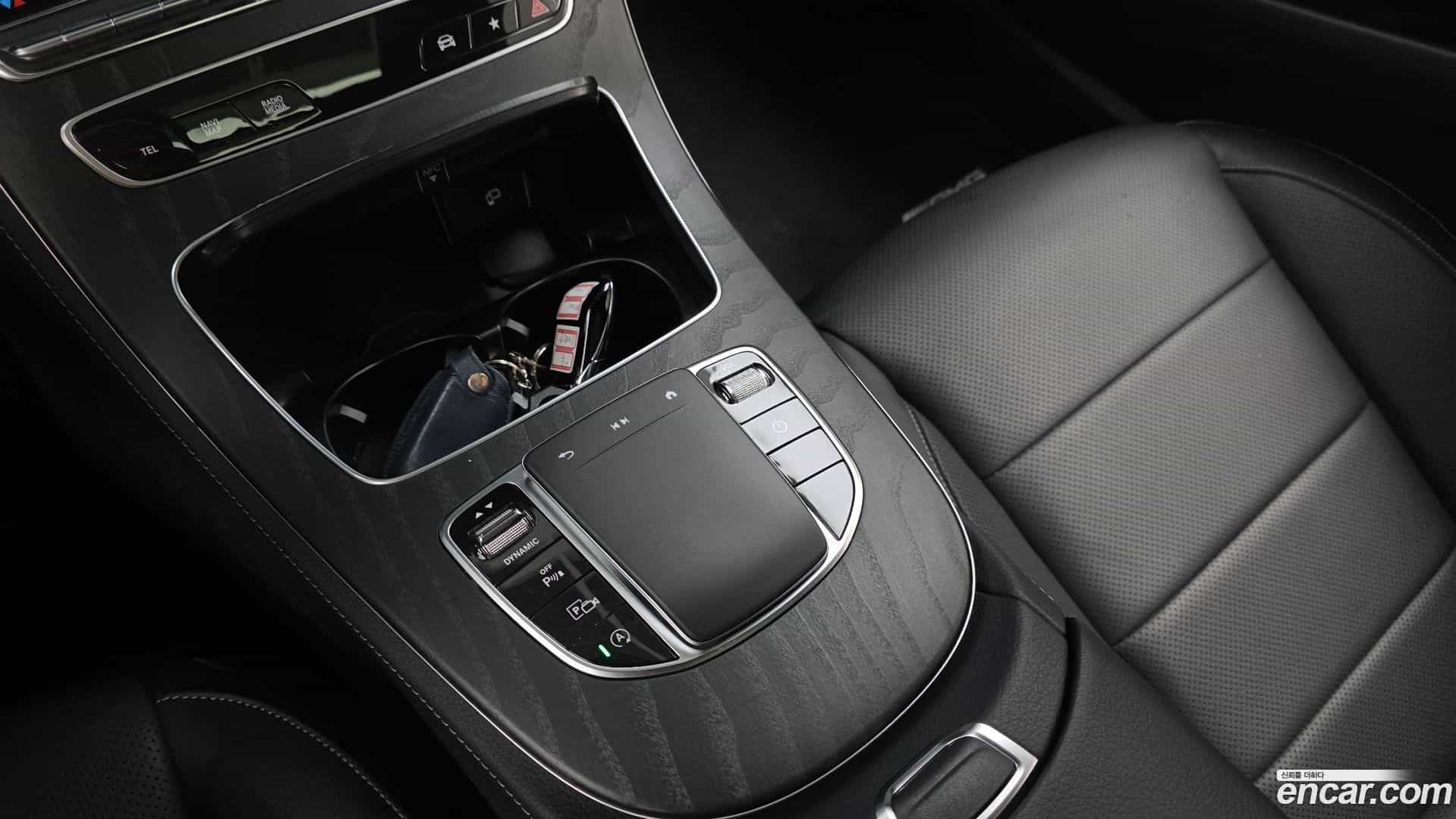 E-Class Mercedes-Benz 2023.8-OPTION-044