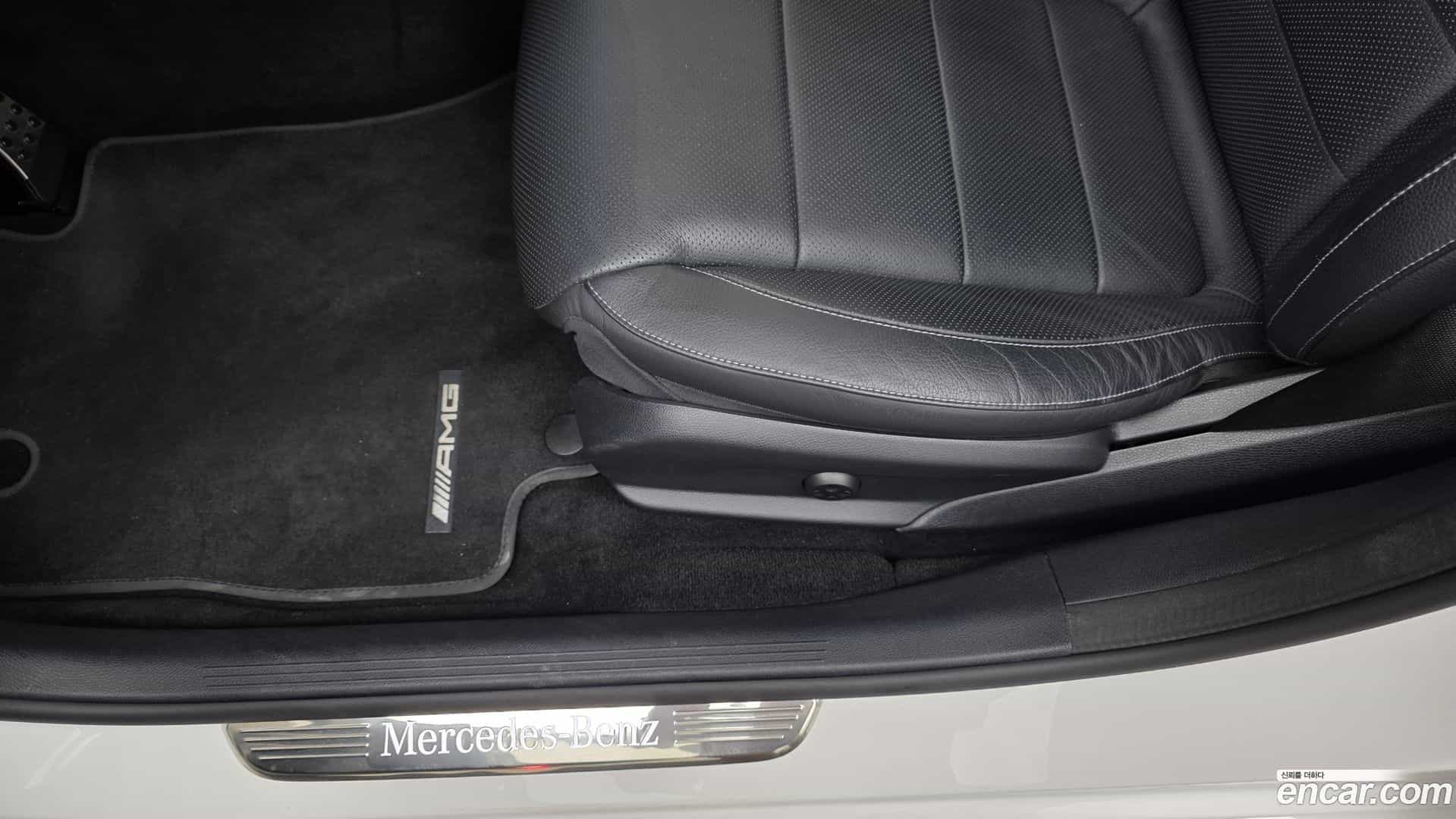 E-Class Mercedes-Benz 2023.8-OPTION-045