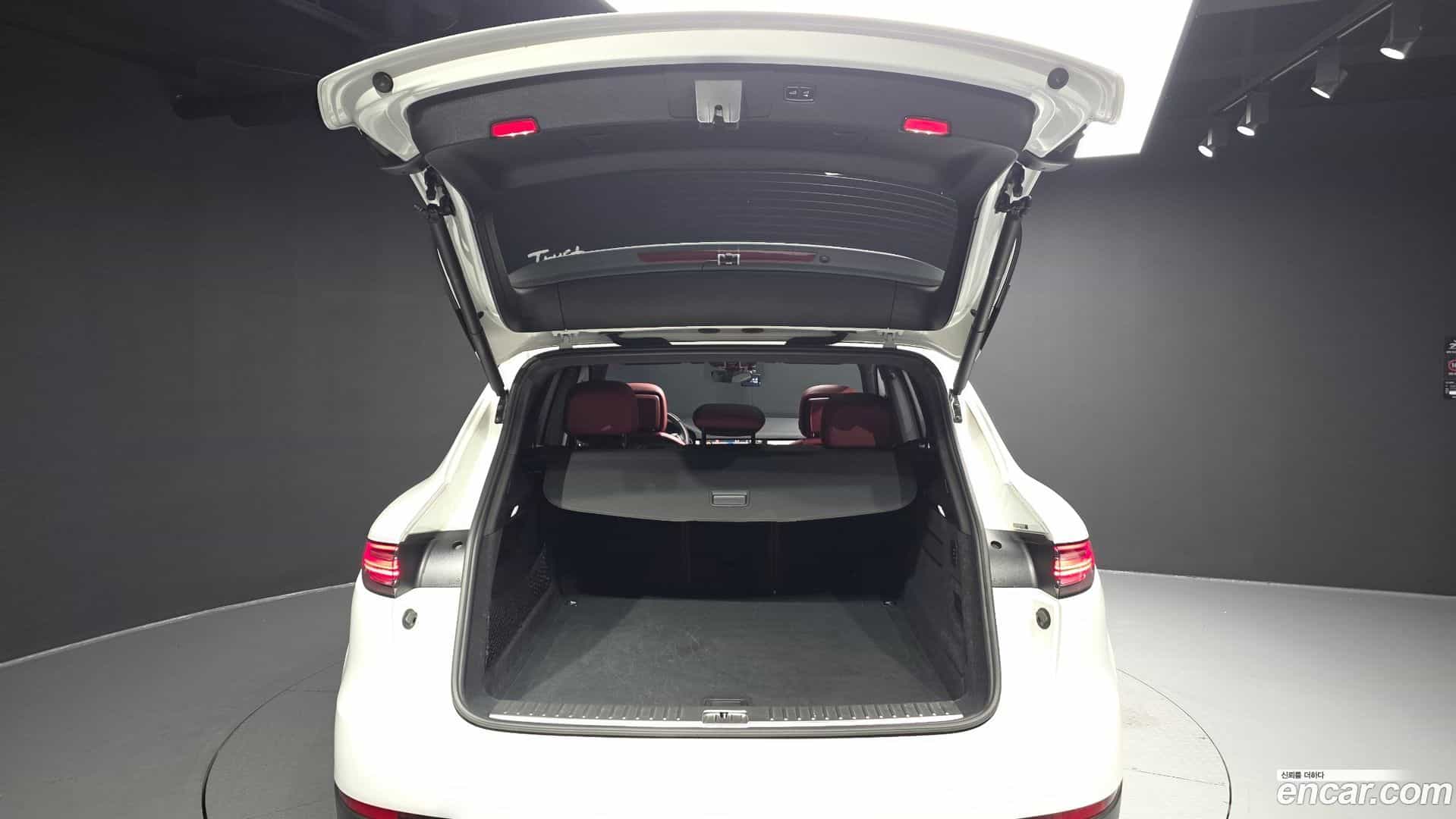 Cayenne Porsche 2019.2-OPTION-024