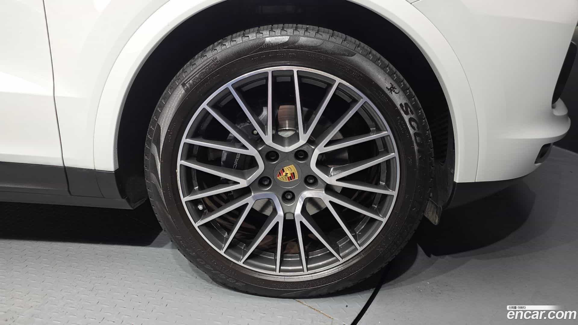 Cayenne Porsche 2019.2-OUTER-031