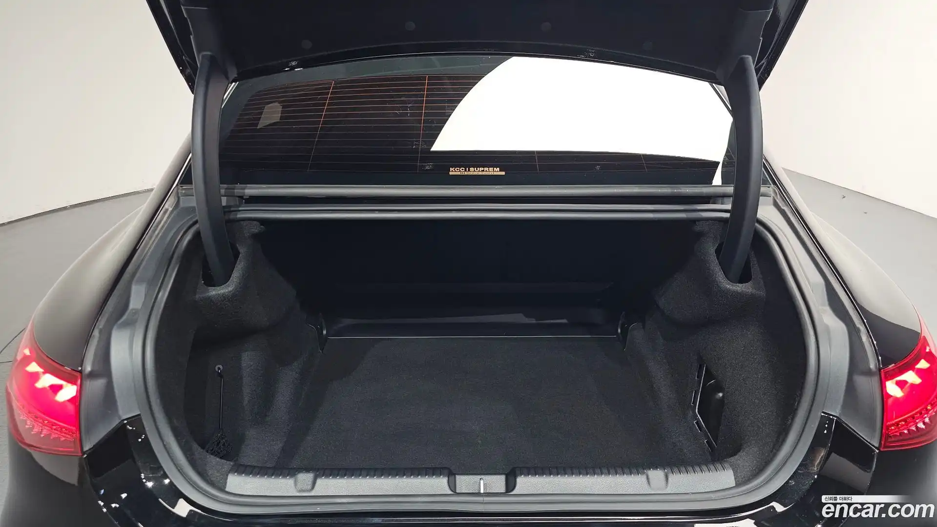 EQE Mercedes-Benz 2023.2-OPTION-024