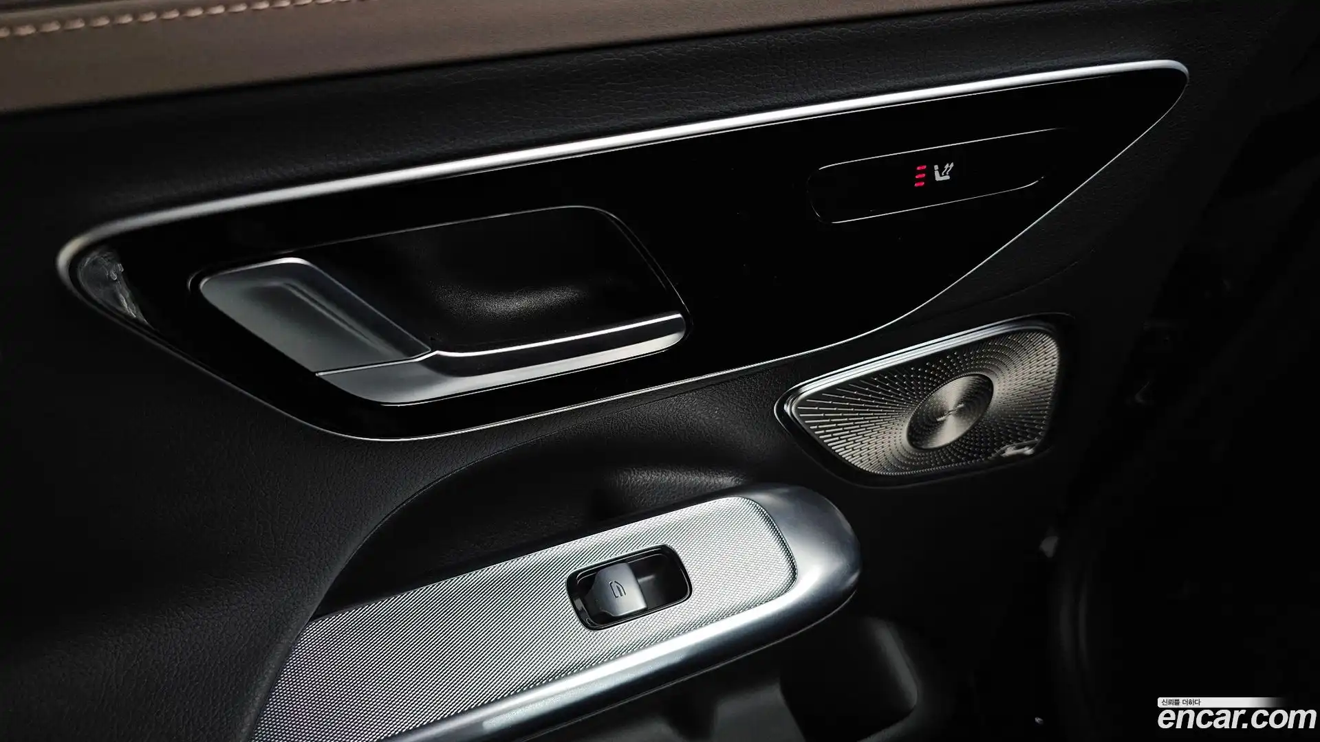 EQE Mercedes-Benz 2023.2-OPTION-050