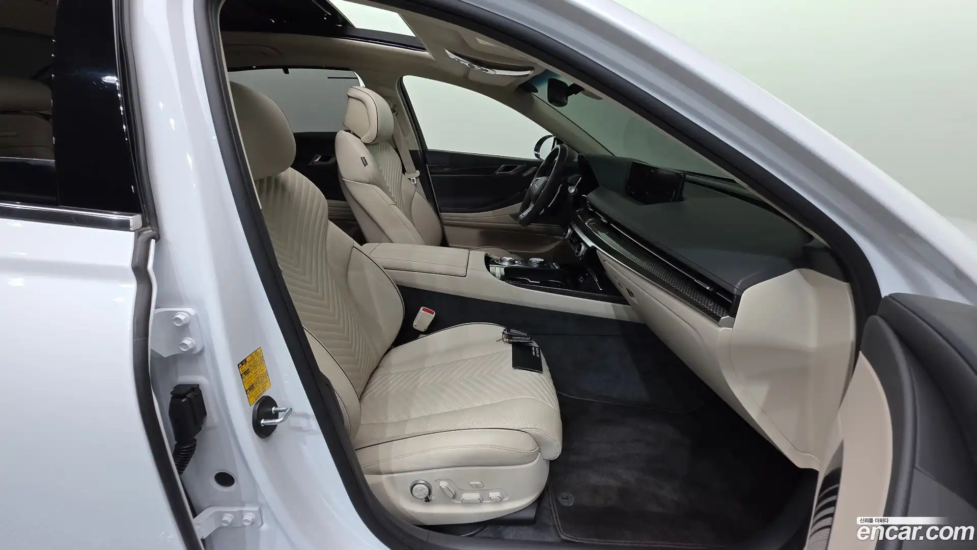 G80 Genesis 2023.10-INNER-036