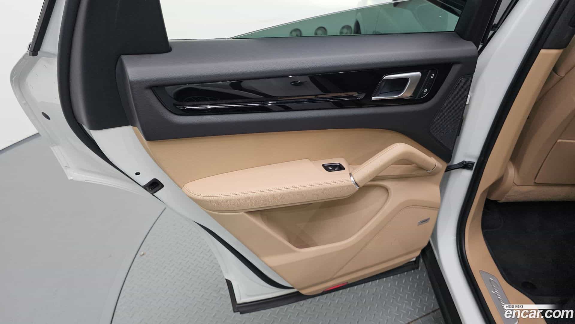 Cayenne Porsche 2022.4-INNER-035