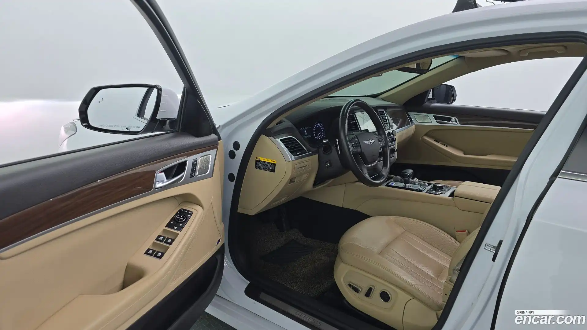 G80 Genesis 2019.2-INNER-010