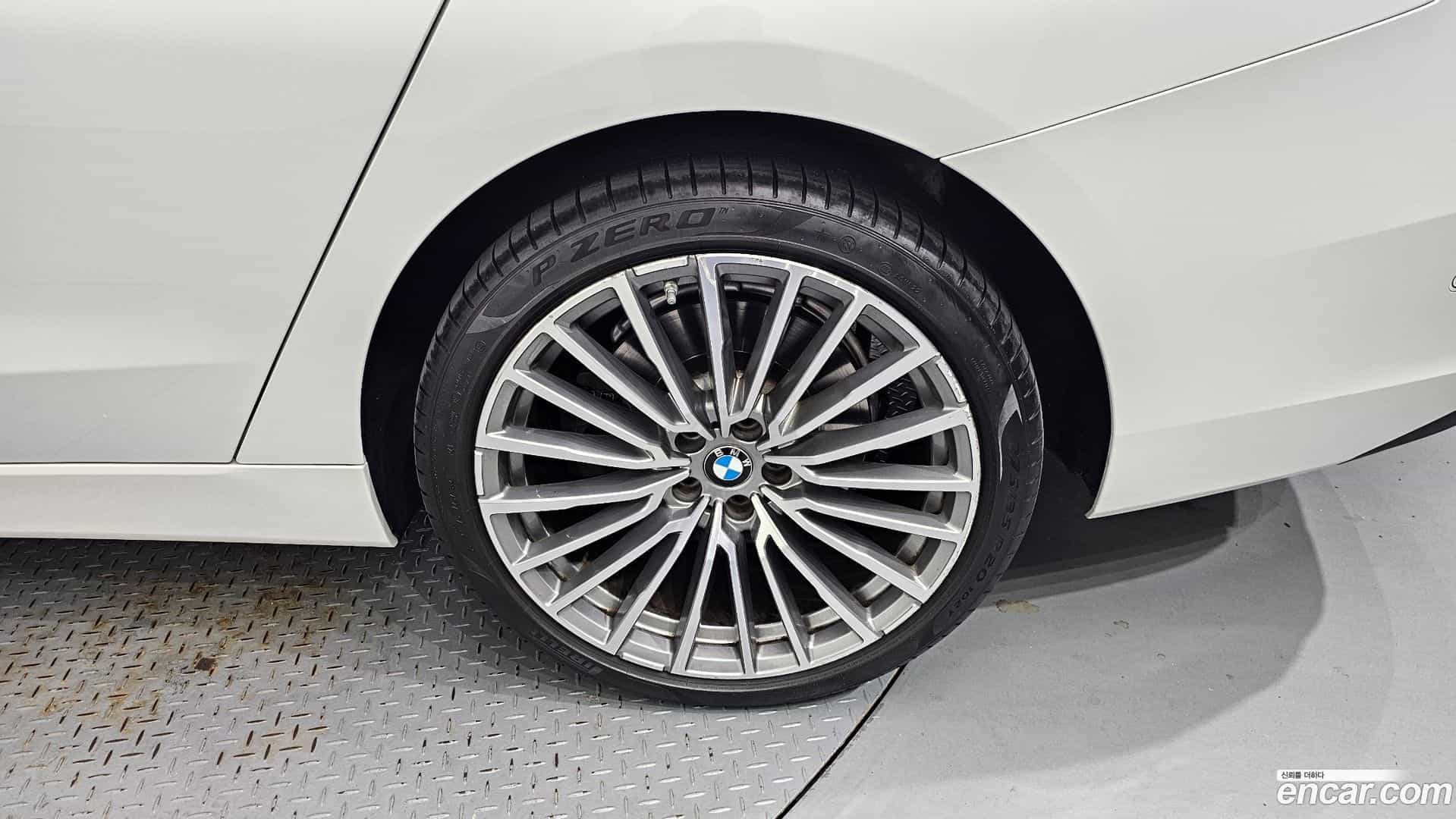 Gran Turismo BMW 2022.0-OUTER-031