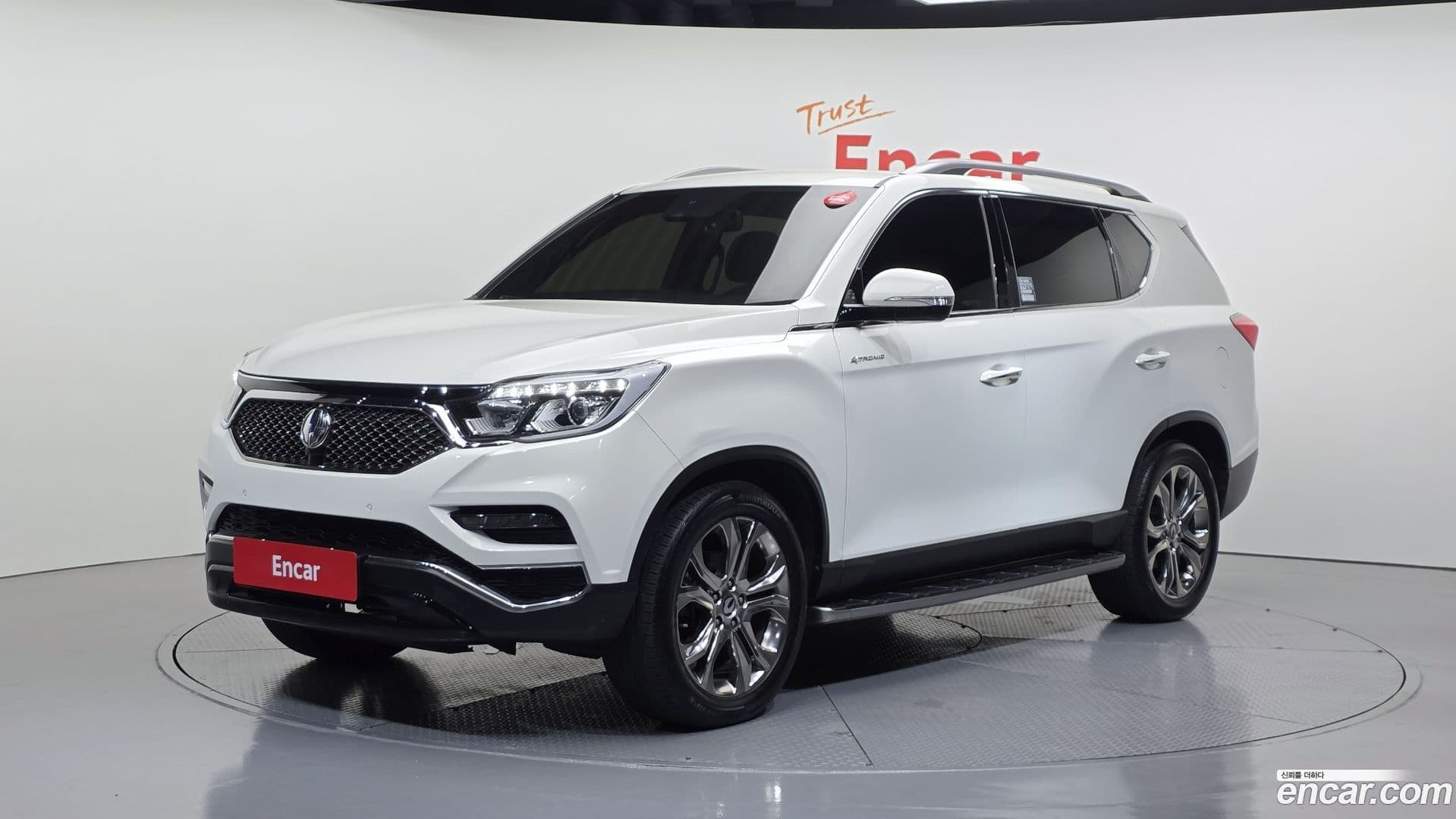 Main__Slider__Photo:Rexton KG Mobility 2018.7-0
